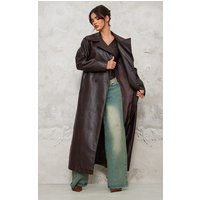 Trench en PU marron chocolat effet croco, Chocolate Brown | PrettyLittleThing (FR)