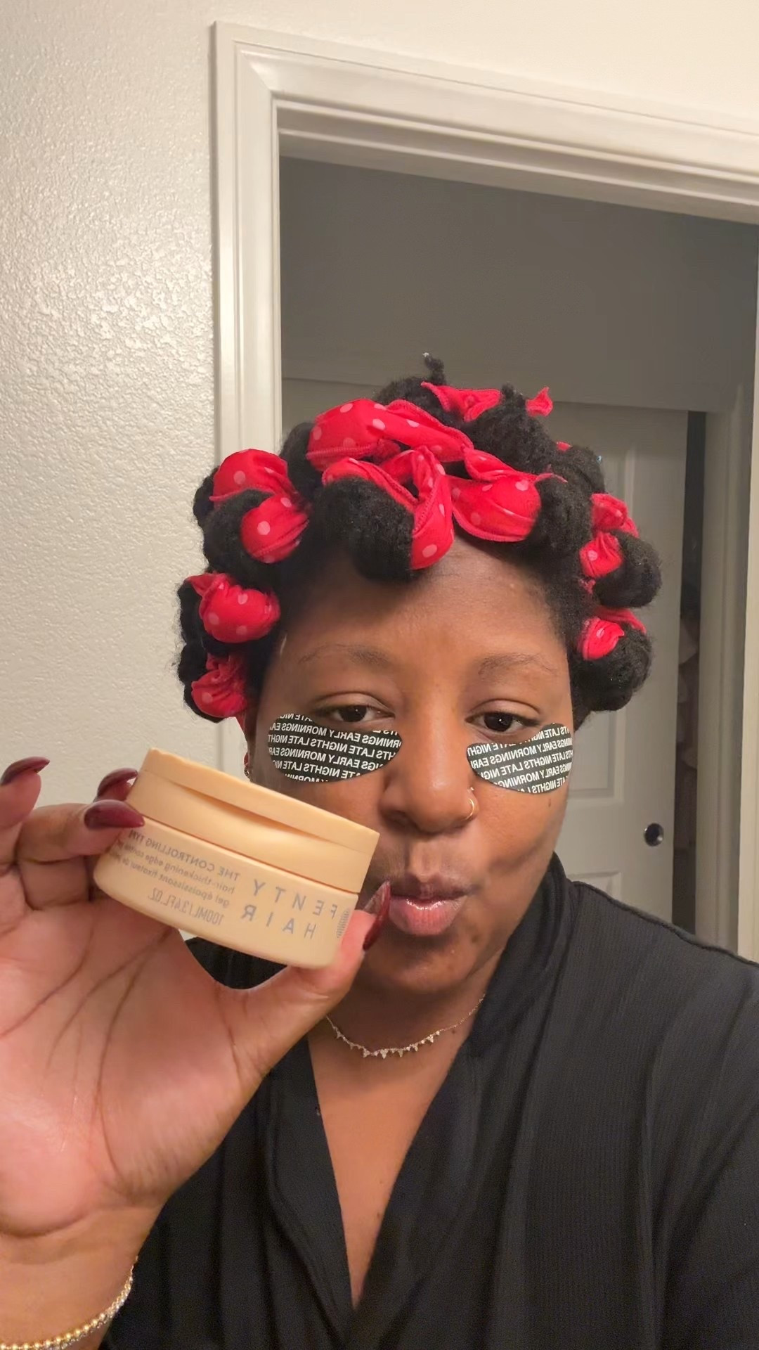 Hair rituals for a soft curly style 