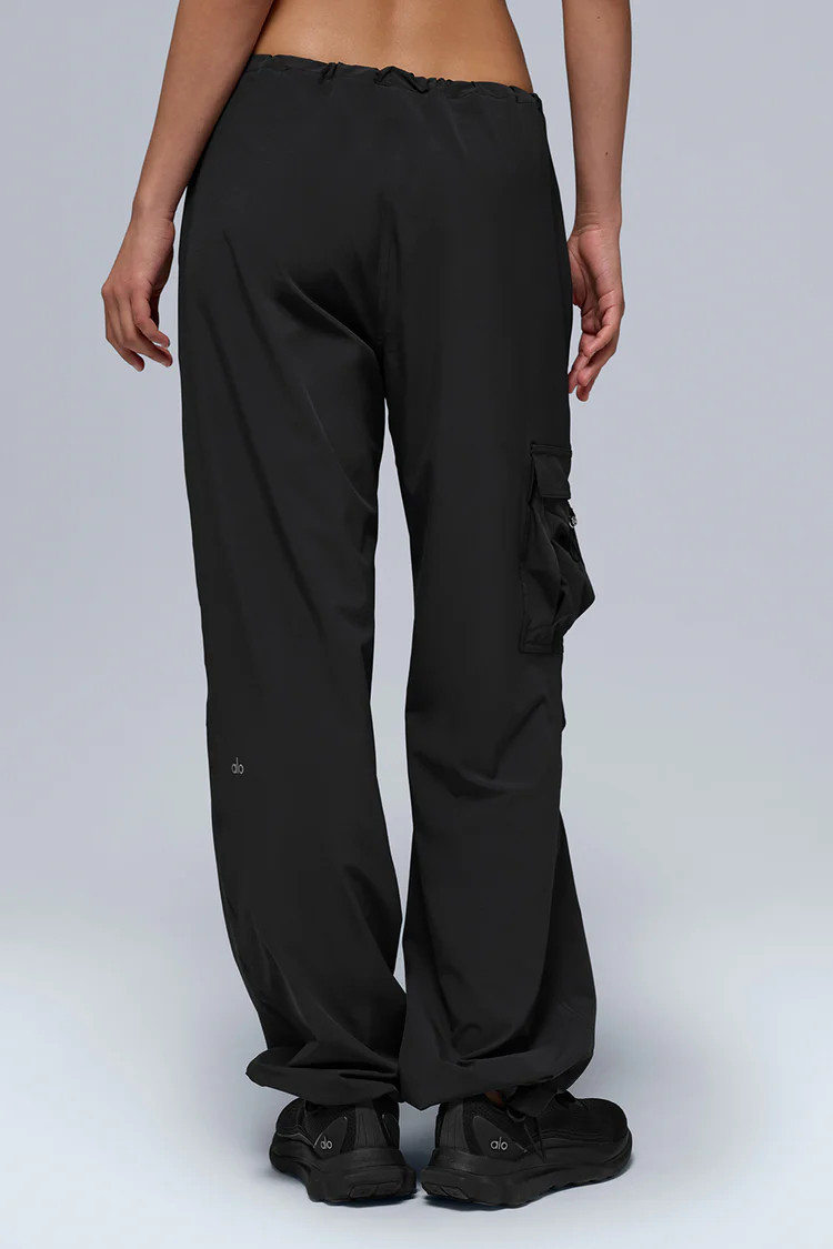 Low Rise Megastar Cargo Pant | Alo Yoga (US)