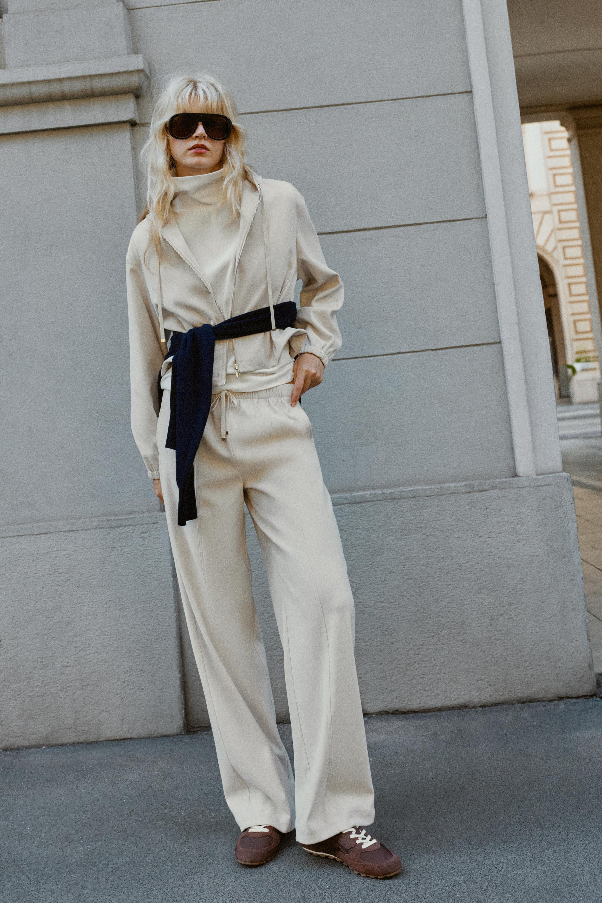 WIDE-LEG ELASTIC WAIST TROUSERS | Zara UK