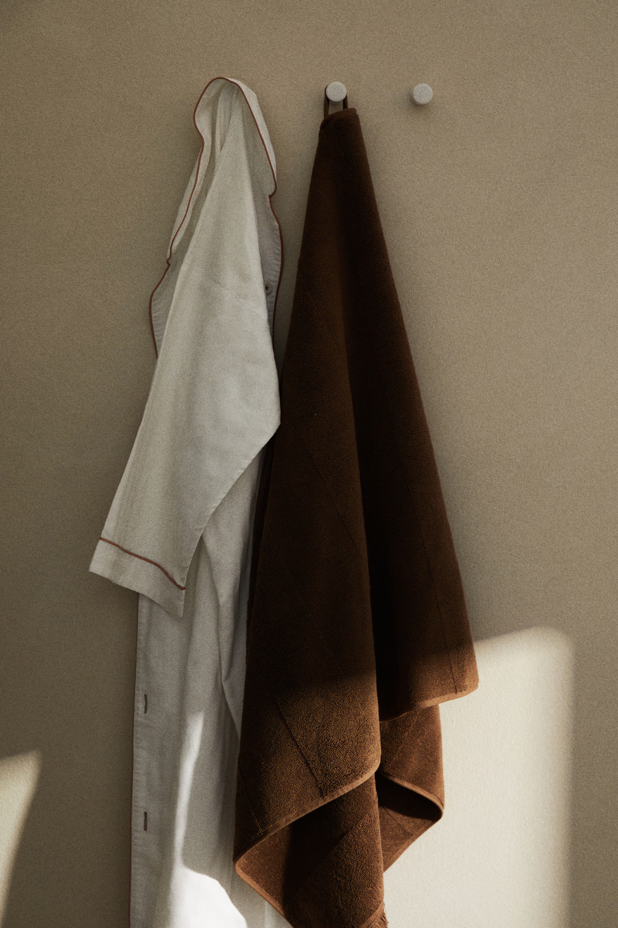 Cotton Terry Bath Towel | H&M (US + CA)