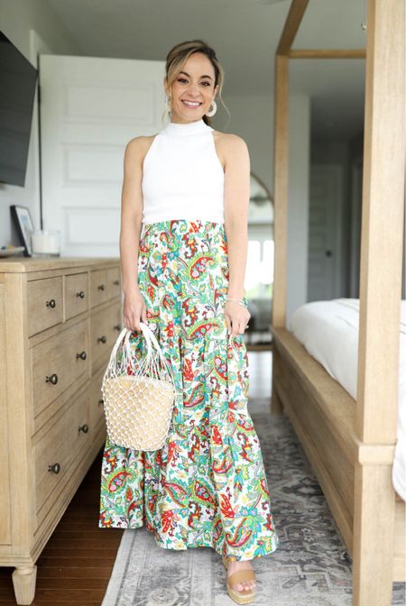Petite-friendly maxi skirt! 

Top: xs 
Skirt: petite 0 
Shoes: tts 
Bag: no longer available, it was from J.Crew
Exact earrings are no longer available 

#LTKStyleTip #LTKSeasonal