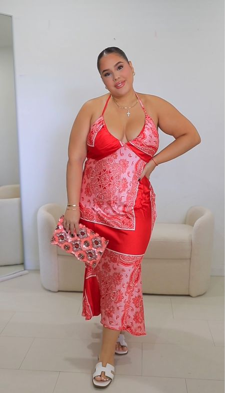 Silky dress for the summer! How cute would this be for the 4th of July weekend or any summer activities. I’m wearing a size 12 and it’s a perfect fit! Super affordable too! 

Summer dress, midsize dress, affordable style, curvy style, vacation outfit



#LTKcurves #LTKfit #LTKstyletip