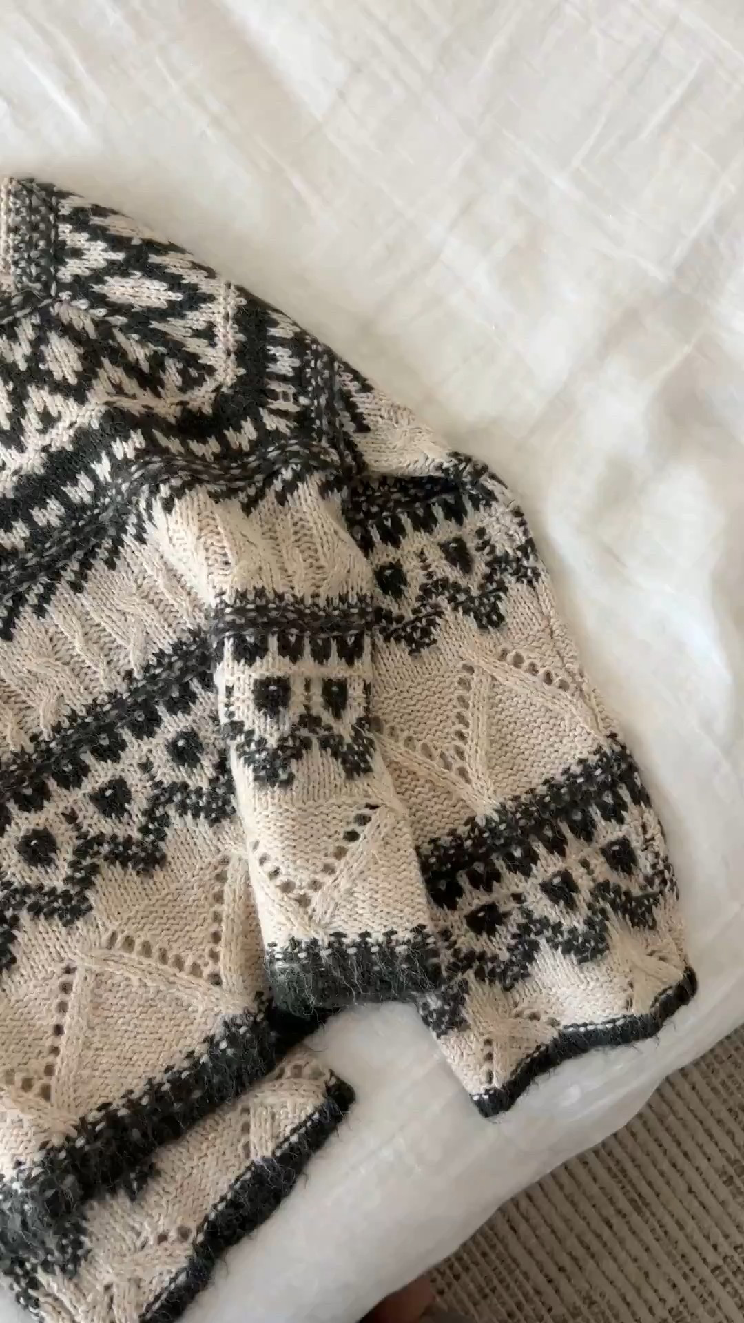 Beautiful, soft and warm! I'll be wearing this Fairisle Crew Neck Sweater all winter.  

 

#LTKHoliday #LTKSeasonal #LTKFindsUnder100