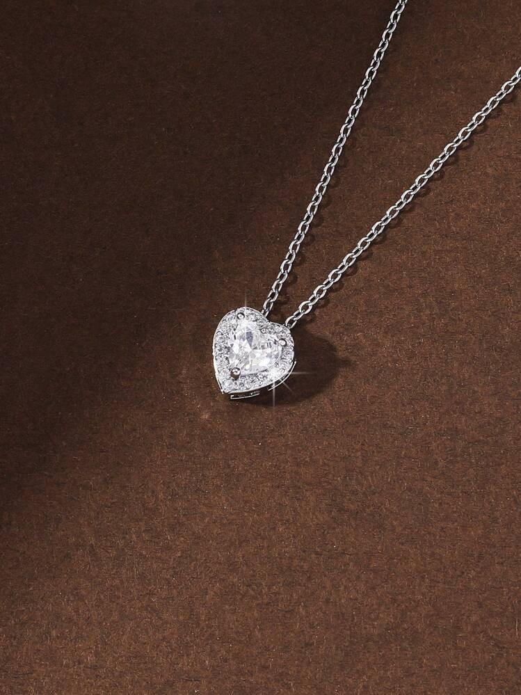 1pc Women's Charming Cubic Zirconia Heart Pendant Necklace, Delicate Clavicle Chain, & Versatile, Ideal Valentine's Day Gift,Mom,Mother,Mother's Day,Gift | SHEIN