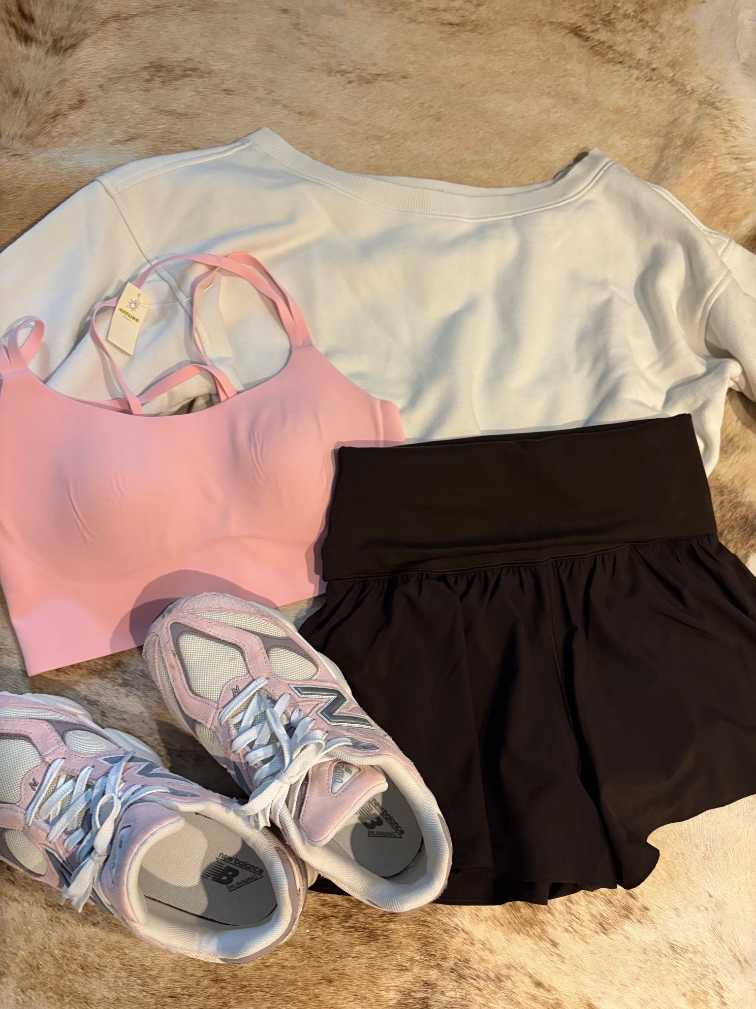 Baby pink + brown ✨🧸☁️ @Aerie 

On sale right now and linked below! RUNNNN😍

#LTKSpringSale #LTKootd #LTKActive