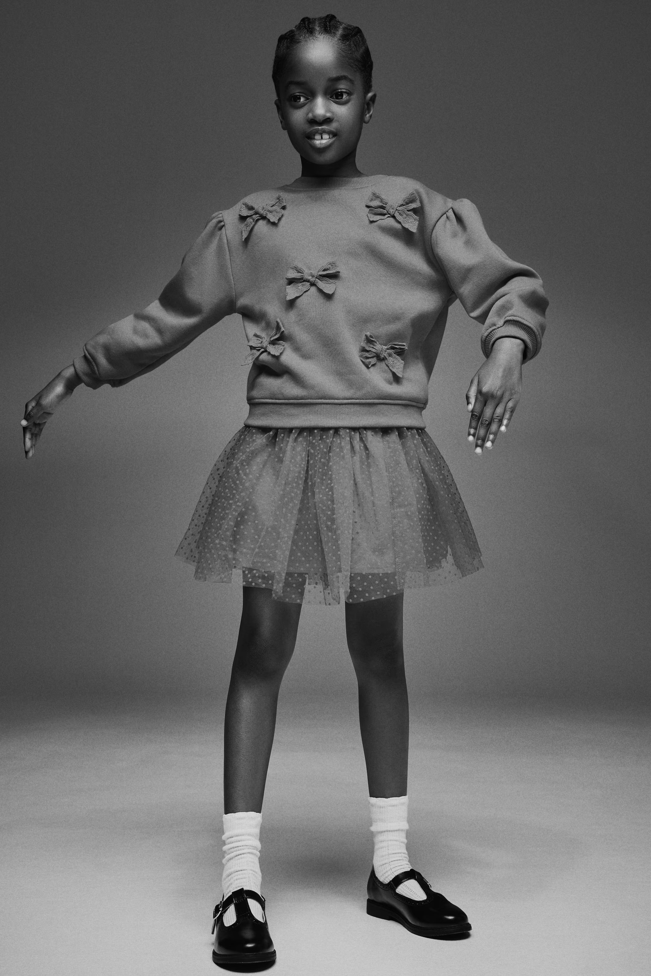 Appliquéd Brushed-Inside Sweatshirt | H&M (US + CA)