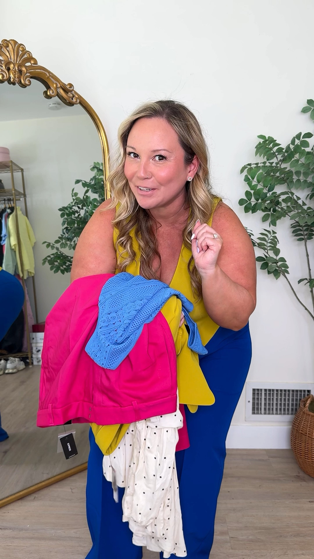 Realistic midsize Express try on haul! Loving all the colors for spring and summer! Great workwear styles too! They are always tailored so well! 
Trousers size 14 SHORT 
Tops size LARGE 
Blazer size LARGE 
Wide leg jeans size 14 SHORT 
Dress size LARGE 
Abercrombie black vest size LARGE Curve Love! 

Midsize style, workwear, Express, office outfit, spring style, spring outfit, spring trends, spring dress, polka dots, business casual, Abercrombie 


#LTKWorkwear #LTKMidsize #LTKPetite