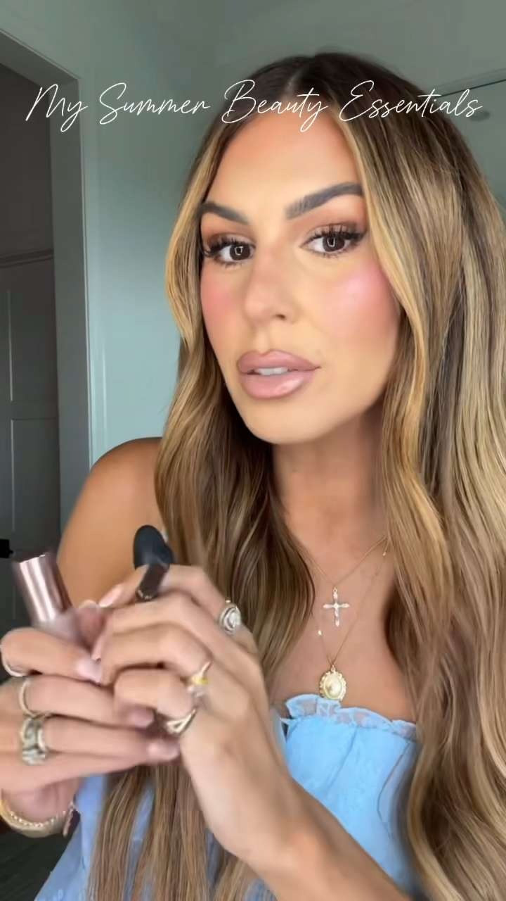 shades I used:
lipliner- frappucino
lipstick- creme cup
lipgloss- skinny dip
blush- hype
bronzer- escape
highlighter- Lightning Dust/Fire Crystal
powder- cupcake


,  @sephora 

 #Ad #SephoraUSPartner #LTKBeauty