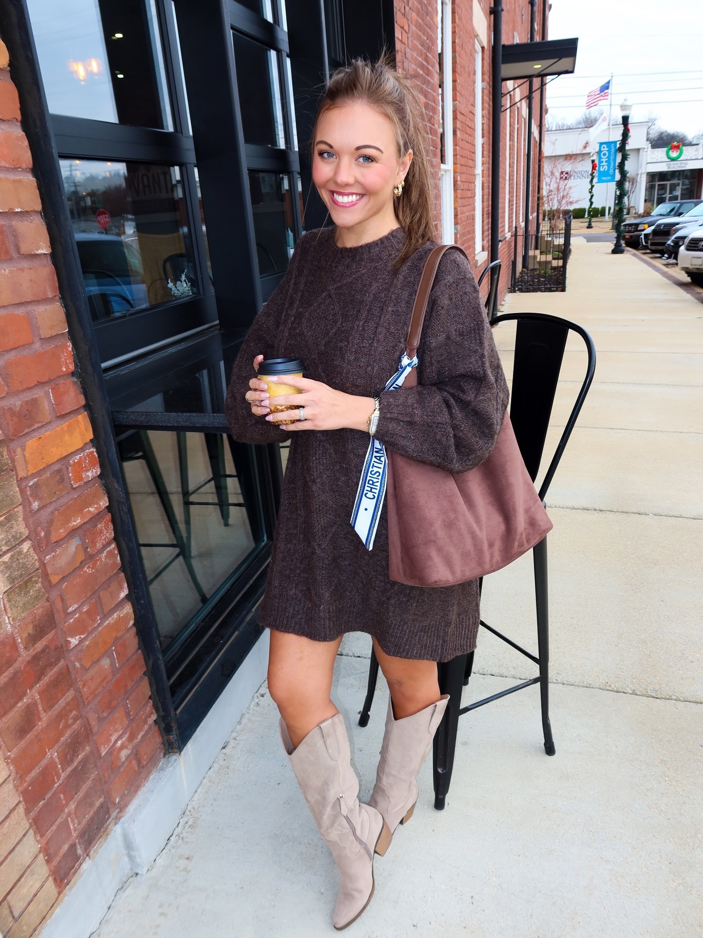 Nothing like a monochromatic fit 🤎🐻☕️

Sweater dress - small
Purse - Amazon!
Boots - bought a couple years ago from Pink Lily. They still have them!

#A&E #AmericanEagle #amazonfinds

#LTKSeasonal #LTKootd