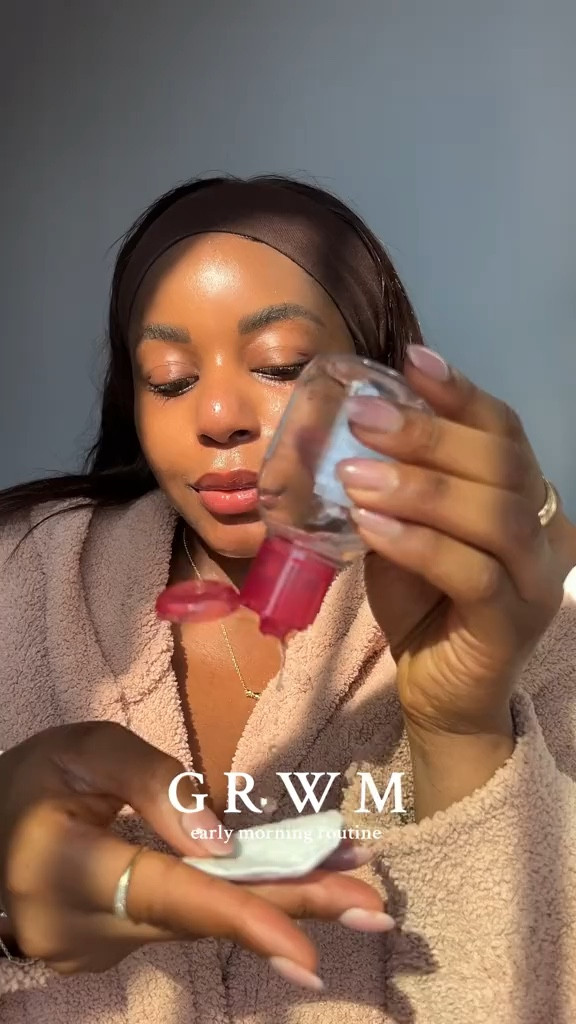 Get ready with me this morning! Wising some of my favorite skincare products that never fail to give me glowy, protected skin! Using garnier micellar water, Dior beauty, caudalie, and more … For more links to date night outfits, spring outfits 2026, vacation outfits beach, easter basket stuffers, easter dress women, spring dresses, work outfits, st patricks day outfit women, business casual workwear, follow me on LTK! ✨


#LTKBeauty #LTKmorningroutine #LTKgrwm