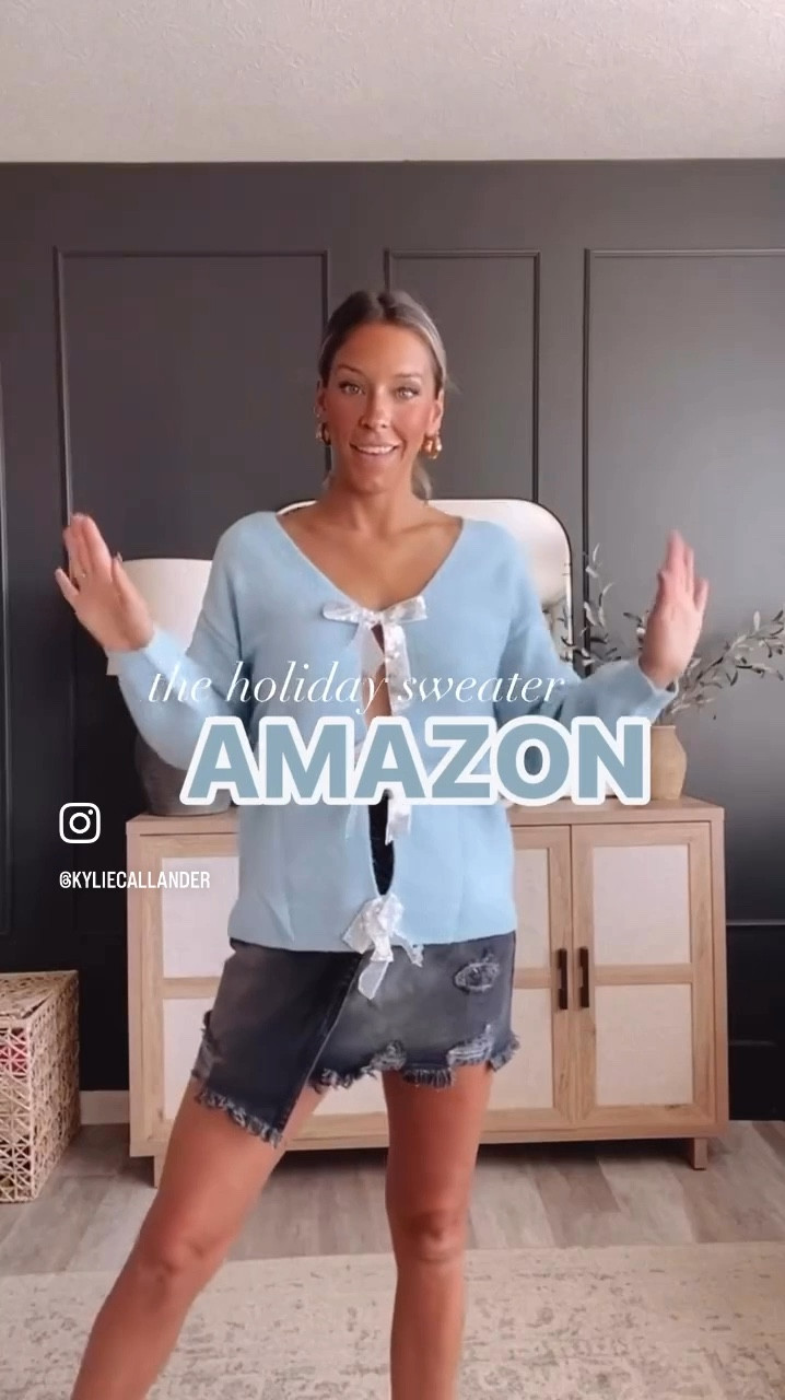 LIKE, SAVE + comment e BOWS e and I will DM you the O for this Holiday Sweater before it sells out. You can shop my @amazonfashion finds on my storefront now - the link to access is in my bio. @amazoninfluencerprogram
I am 5'10. Typically a size 27 / m
SIZES IM WEARING:
Long Sleeve Holiday Sweater w/ Sequin bow detailing -
M
#amazonfinds #amazonfashion #amazonprime #amazonstorefront #amazonstyle #amazoninfluencer #amazoninfluencerprogram

#LTKHoliday #LTKSeasonal #LTKStyleTip