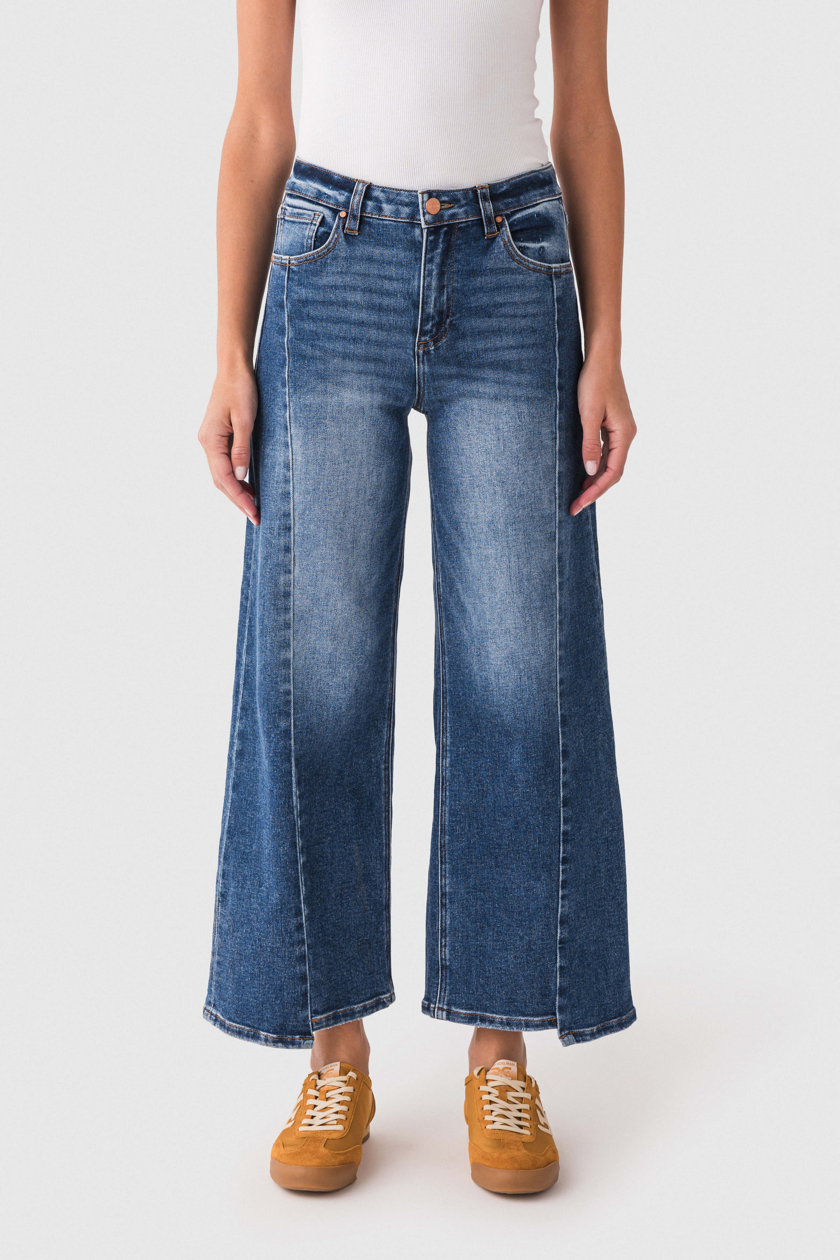 Risen Dylan High Rise Barrel Uneven Hem Jeans | Social Threads