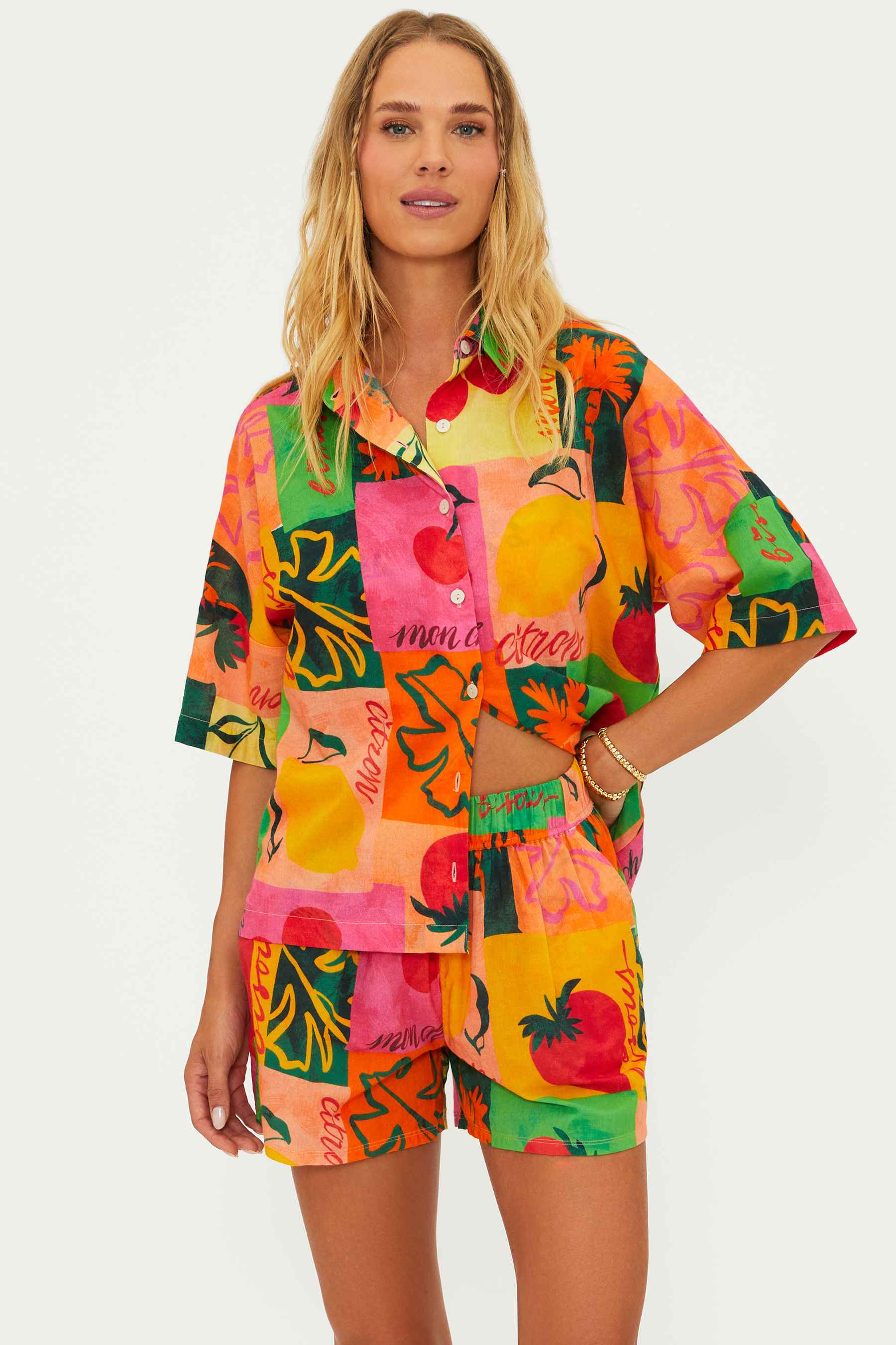 Naida Top Fruit Market | Short Sleeve Floral Top | Beach Riot