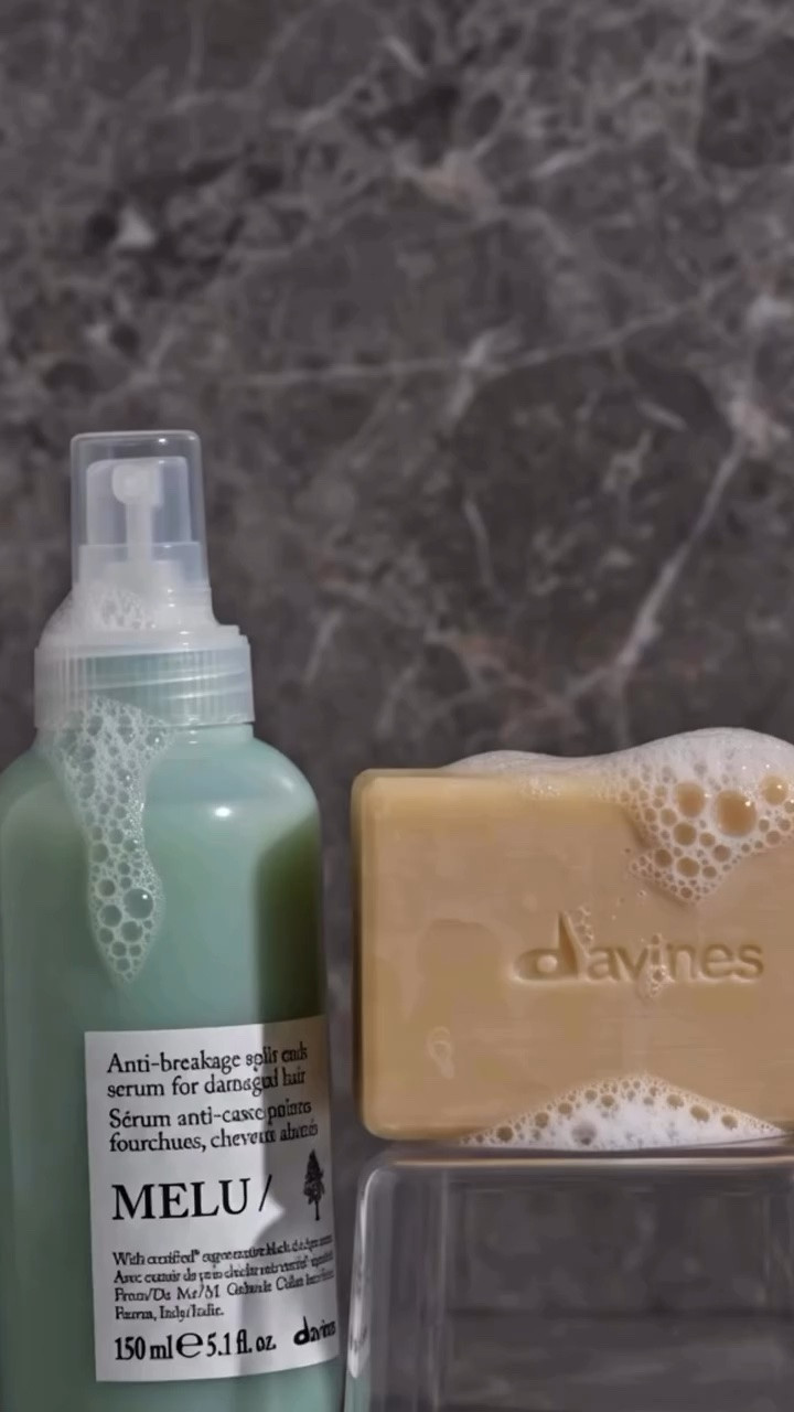 gifted by @davinesofficial 

My current hair obsession🌟
Keeping my copper hair healthy and strong starts with these two. I’ve been loving the Davines solid shampoo-it’s so gentle and smells amazing. And the Melu serum? Absolute game changer for split ends. Just a tiny bit gives that perfect shine and protection.

Have you tried these yet? Let me know your favorite hair care rituals below!

#haircareroutine #davines #hairgoals #copperhair
#ugccreator