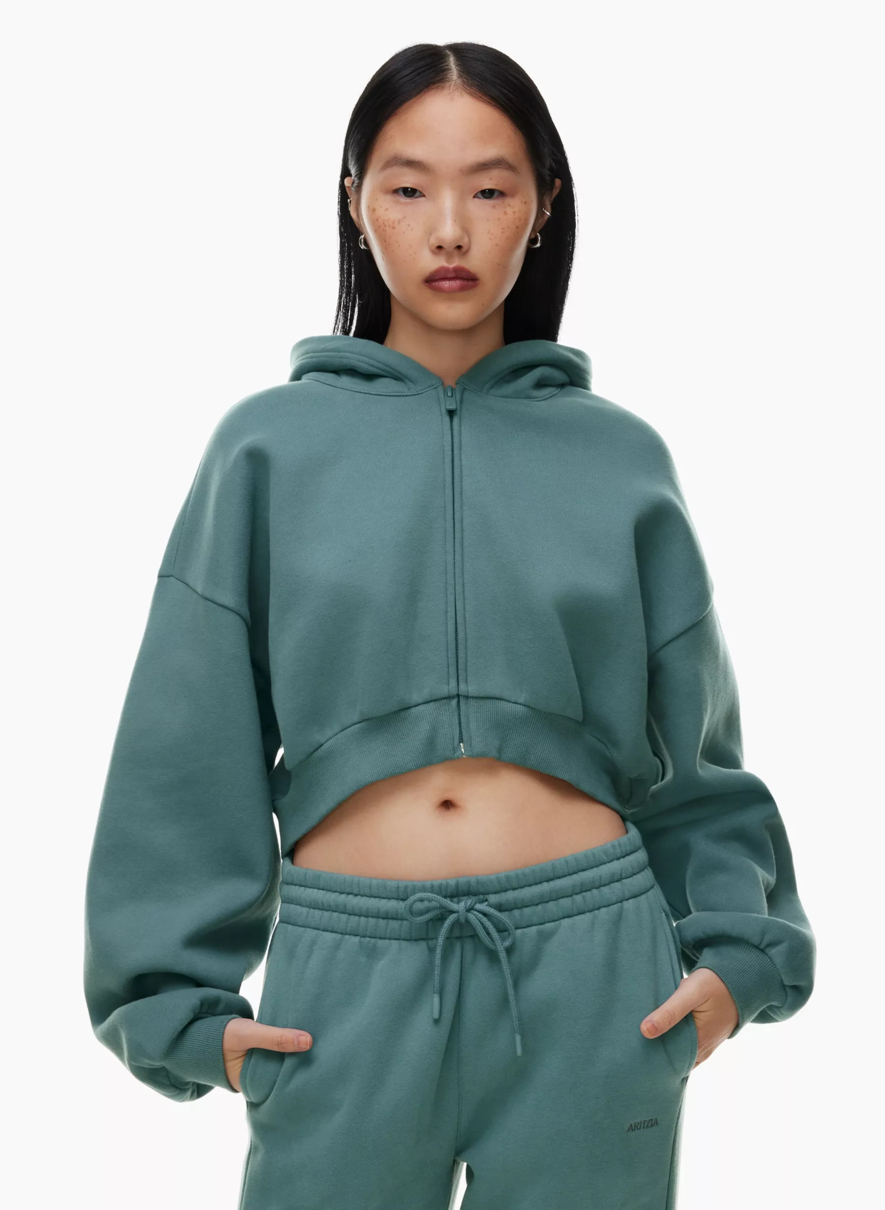 COZY FLEECE MEGA CROPPED ZIP HOODIE | Aritzia