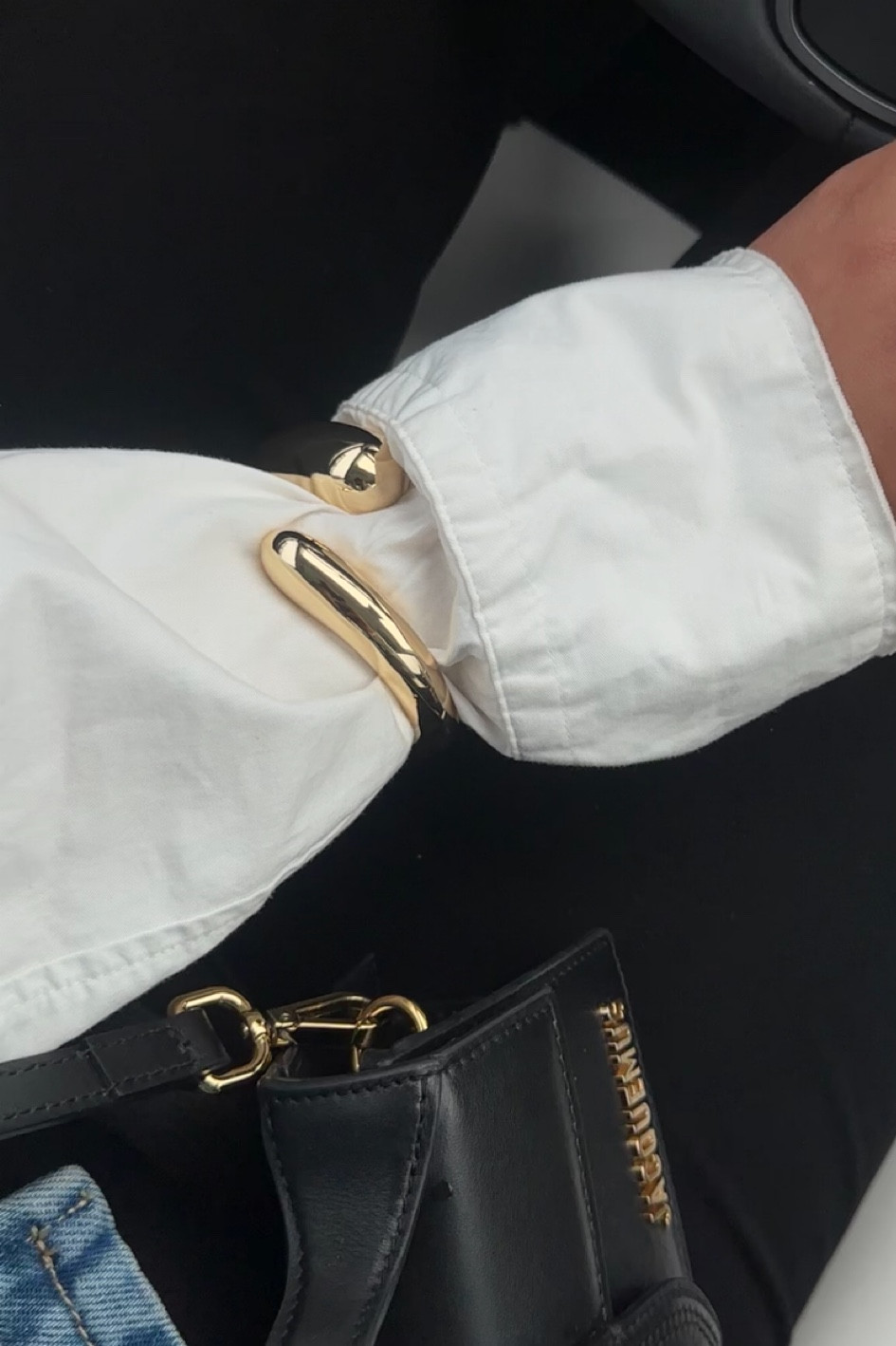 The detail a cuff link makes over a shirt >>

#LTKFindsUnder50 #LTKWorkwear #LTKStyleTip