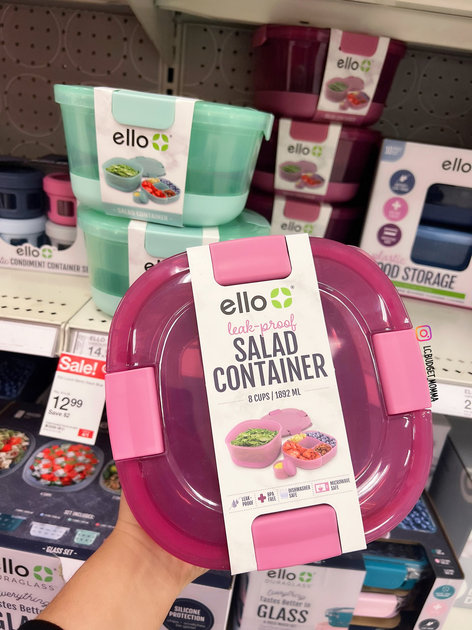 ON SALE THIS WEEK AT #target 

ELLO SALAD container! Different colors available! ✨ $12.99 each! 


#storage #foodstorage #target #targetsale #targetfinds #targetdeals #mealprep #salad #healthyeating #lunch #storage #sale 

#LTKFind #LTKfit #LTKsalealert
