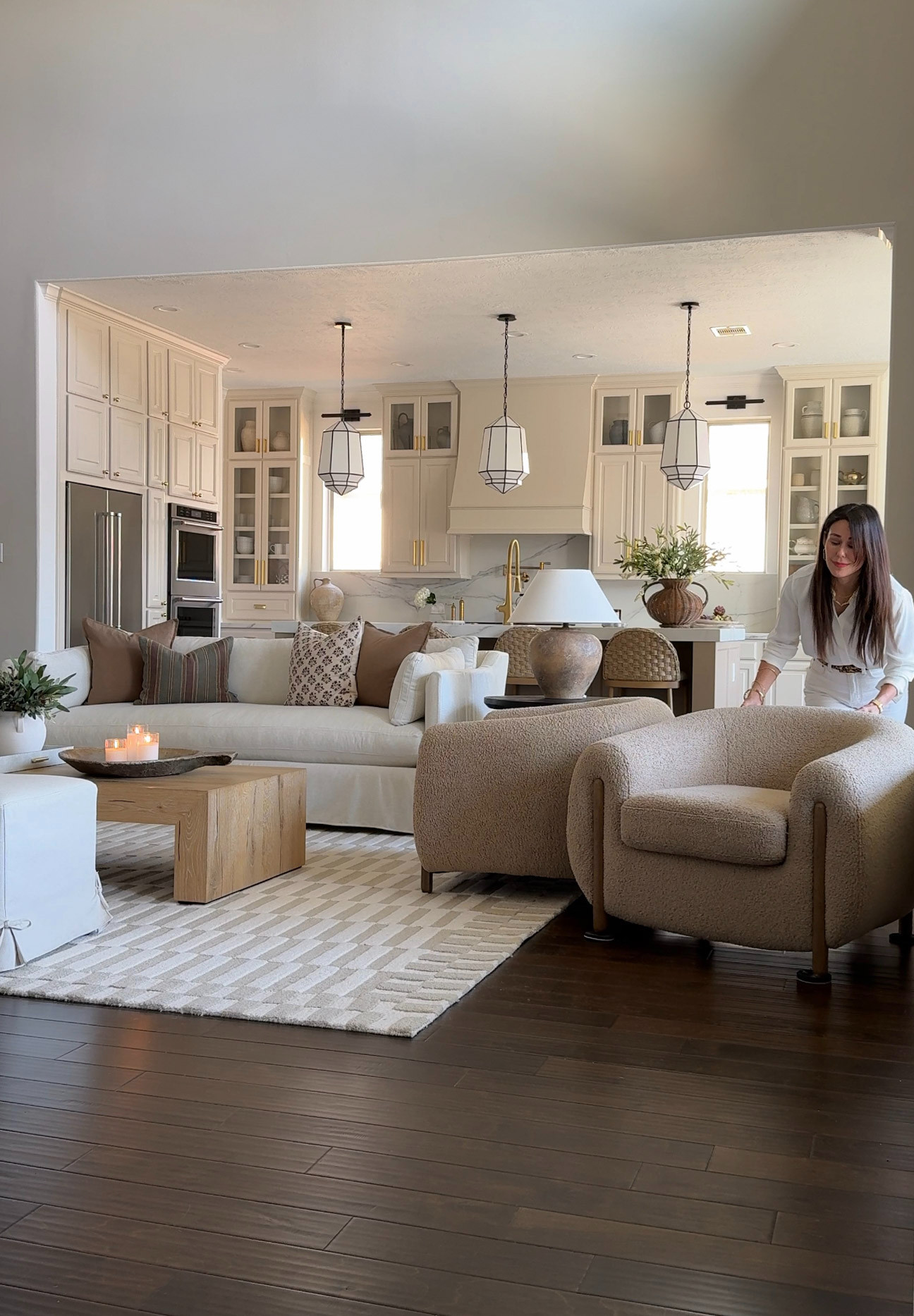 Beige Living Room

beige home, beige area rug, teddy bear chair, brown accent chair, kathy kuo chair, beige sofa, waterfall coffee table, beige white gray 

 

#LTKSeasonal #LTKHome #LTKSaleAlert