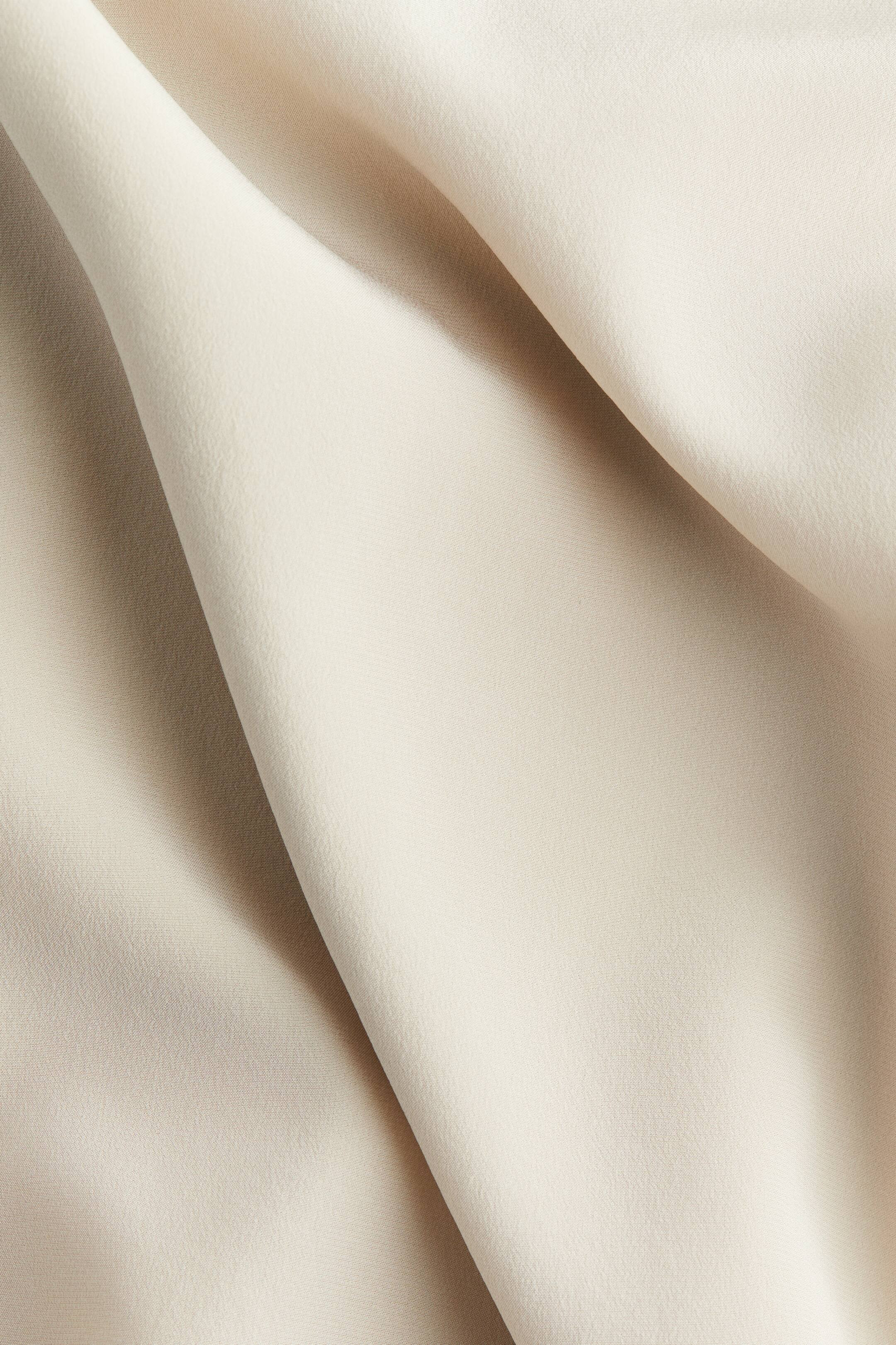 Silk crêpe top | H&M (UK, MY, IN, SG, PH, TW, HK)