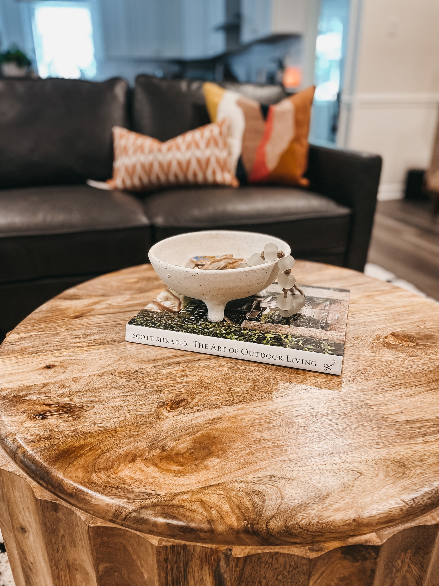 It’s the little things 💁🏻‍♀️ 
Styling and finishing decor touches 

#LTKhome