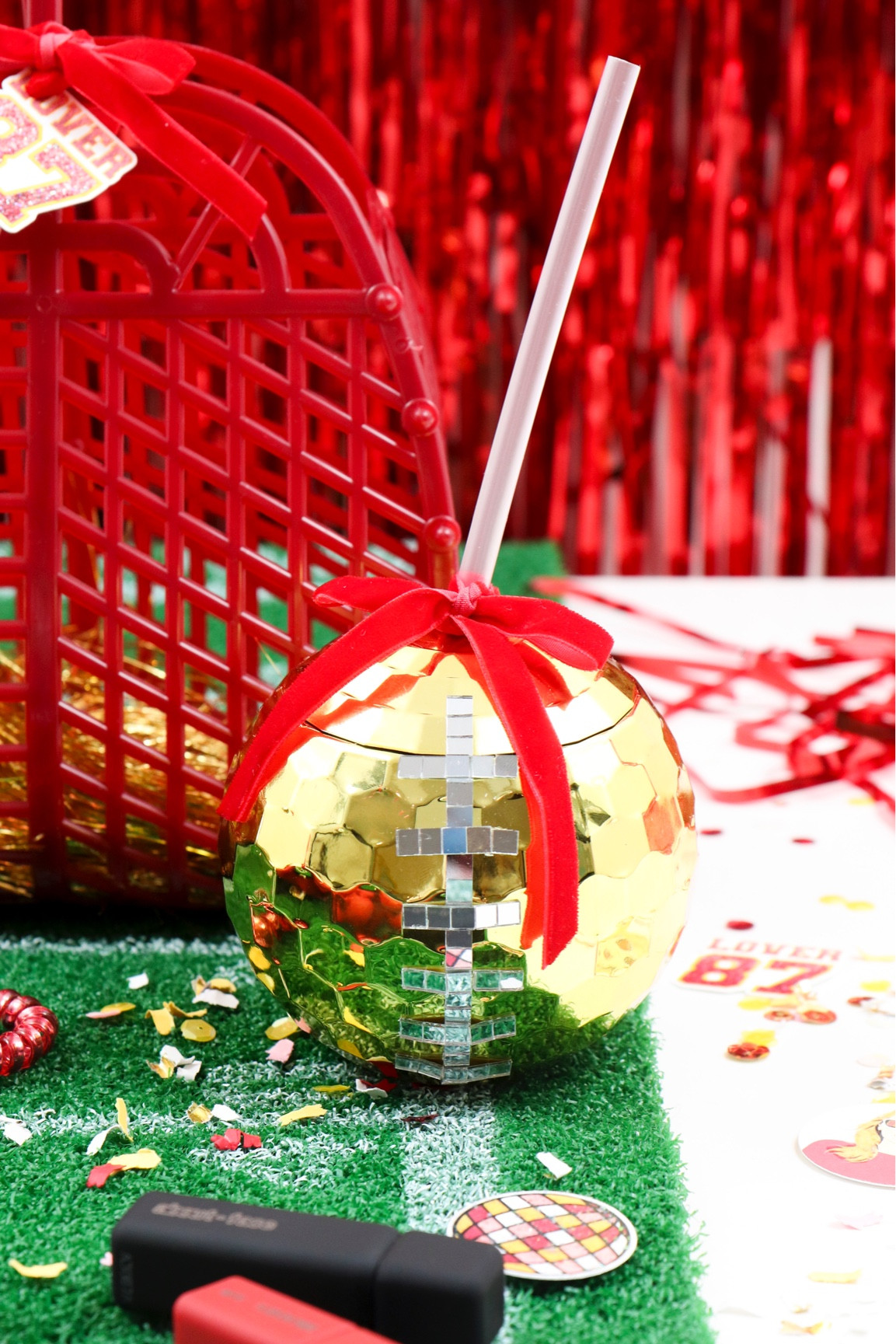 Girlie glam cocktail cups for your Taylor & Kelce Super Bowl LVIII “kit bag” (see the full kit in yesterday’s post!”)
🪩🏈
I used gold disco ball cups and addded mirror tile stitches. All tied up with a bow! Supporting Taylor’s boyfriend (and all the other boyfriends in the field 😉😉) in Swiftie style! ❤️❤️❤️

FOLLOW along for more Super Bowl kit bag essentials and SHARE with your fellow Swifties! 
 SHARE with your fellow Swifties!
❤️

 #gameday #taylorswiftsuperbowl #swiftiebowl #valentinesgifts #valentinesdaygiftideas #swifties #valentinesgiftideas #valentinegiftbasket  #valentinesgift #taylorswiftparty #taylorswiftgiftideas #taylorandkelce #superbowlparty #superbowlsunday #gotaylorsboyfriend #diyfootball #sblviii #🏈 #ltksuperbowl

#LTKmens #LTKparties #LTKSeasonal
