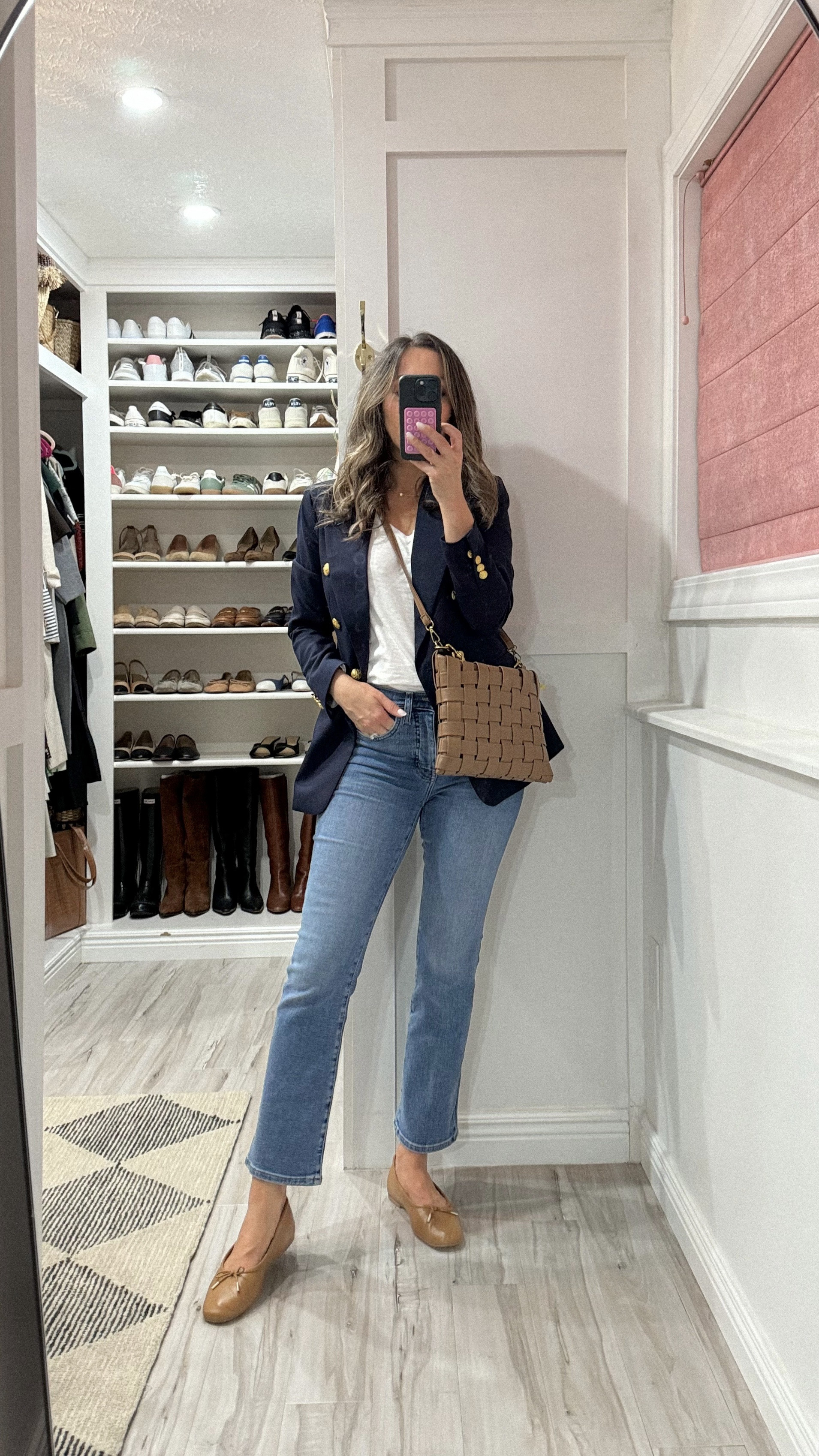 Madewell Jeans tts. 
Banana Republic Blazer in size 2 - the linked one is the updated version. But linked a better priced and almost identical option too.  

#LTKStyleTip #LTKSaleAlert #LTKxMadewell