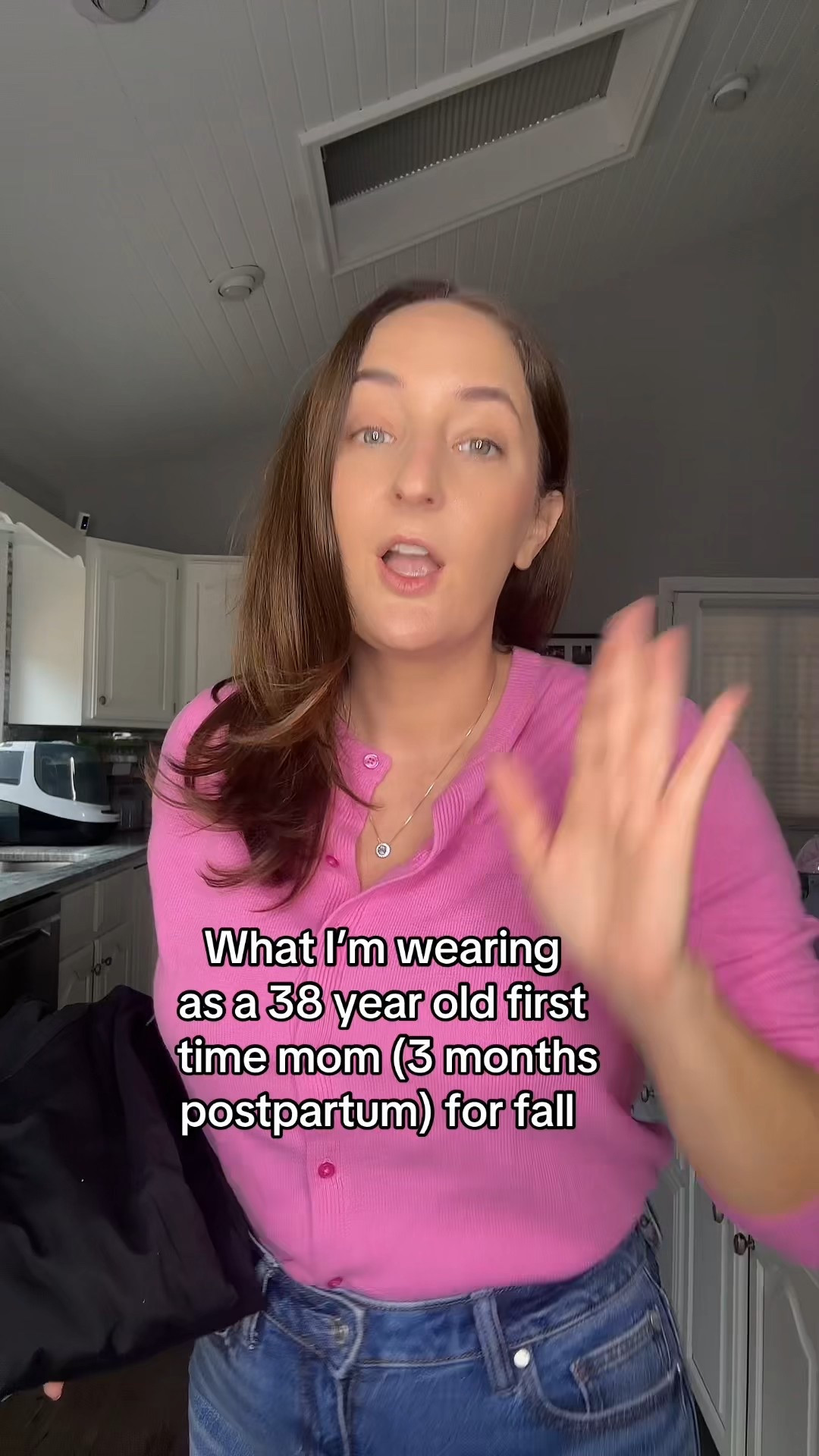 Post partum outfits I’m loving for fall. They are so easy to throw on 