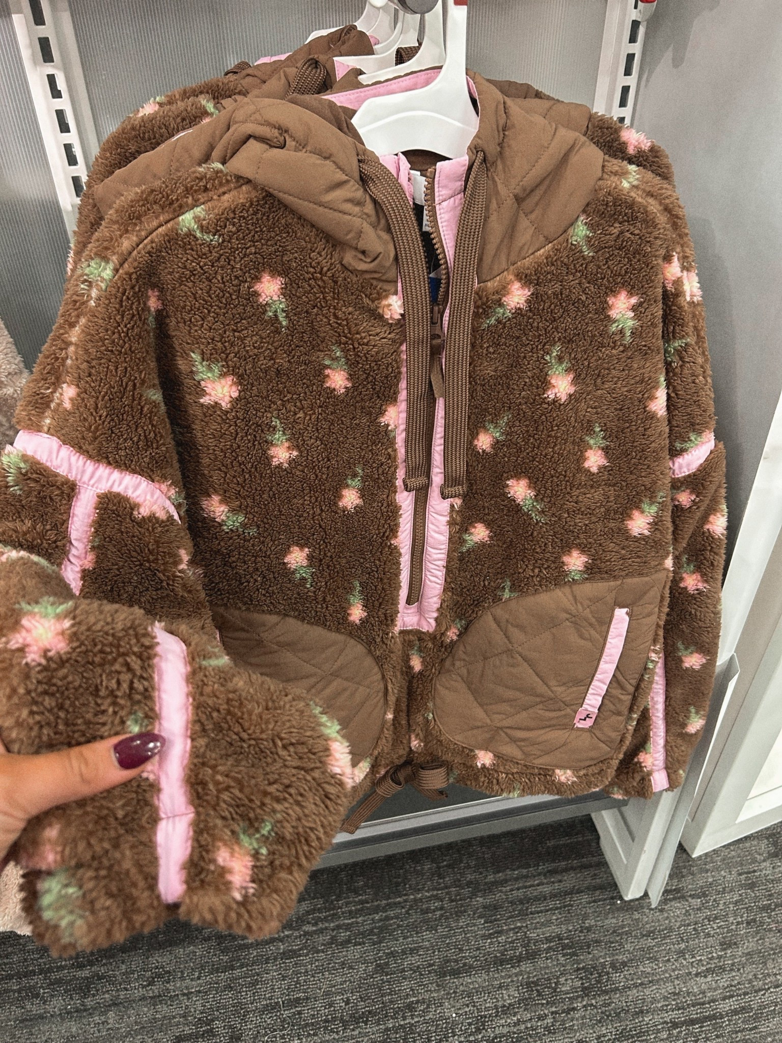 Obsessed with this pullover!!! 😍👏🏼🧸 

#LTKFindsUnder50 #LTKSeasonal #LTKStyleTip