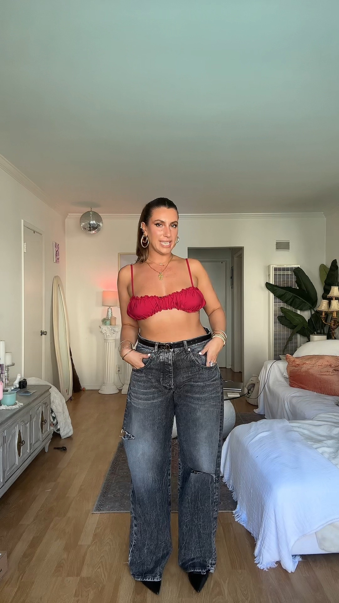 Baggy pants, Small top 💕



#LTKFallSale #LTKStyleTip #LTKMidsize