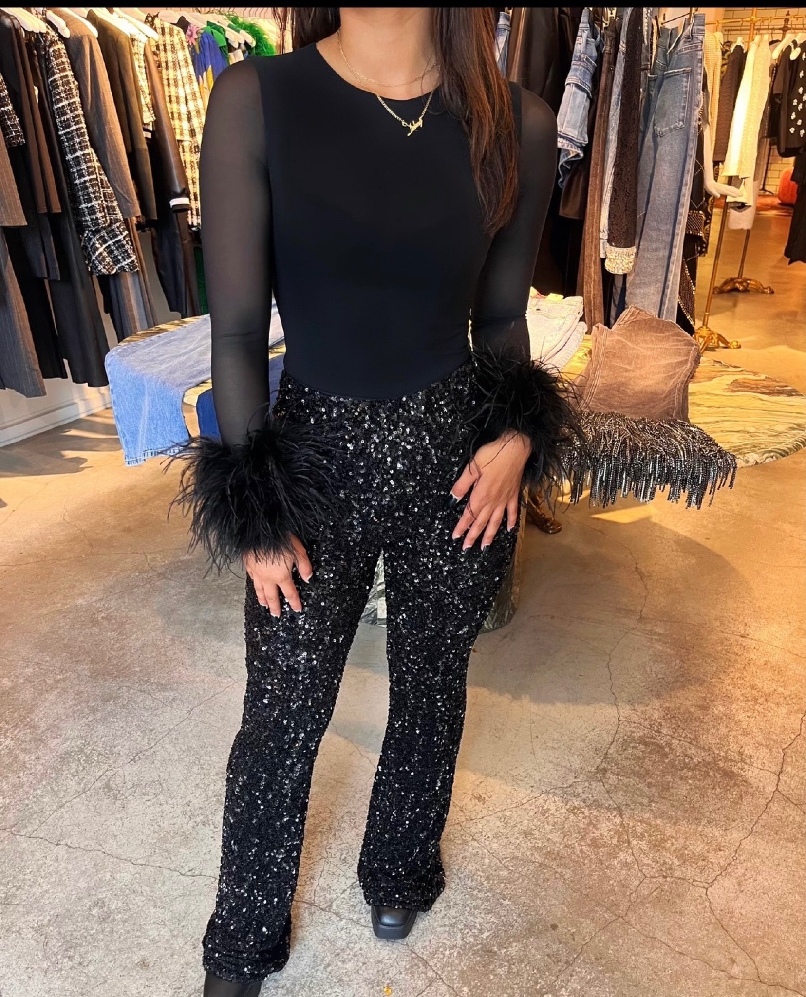 Favorite combination feathers and sequin

#LTKSeasonal #LTKstyletip #LTKHoliday