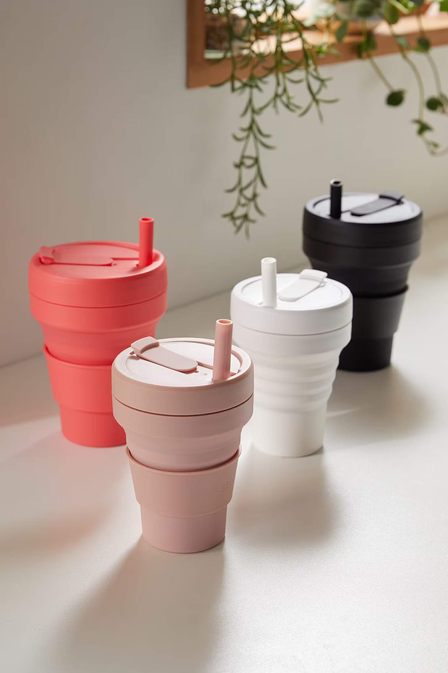 Stojo 24 oz Collapsible Coffee Cup | Urban Outfitters (US and RoW)
