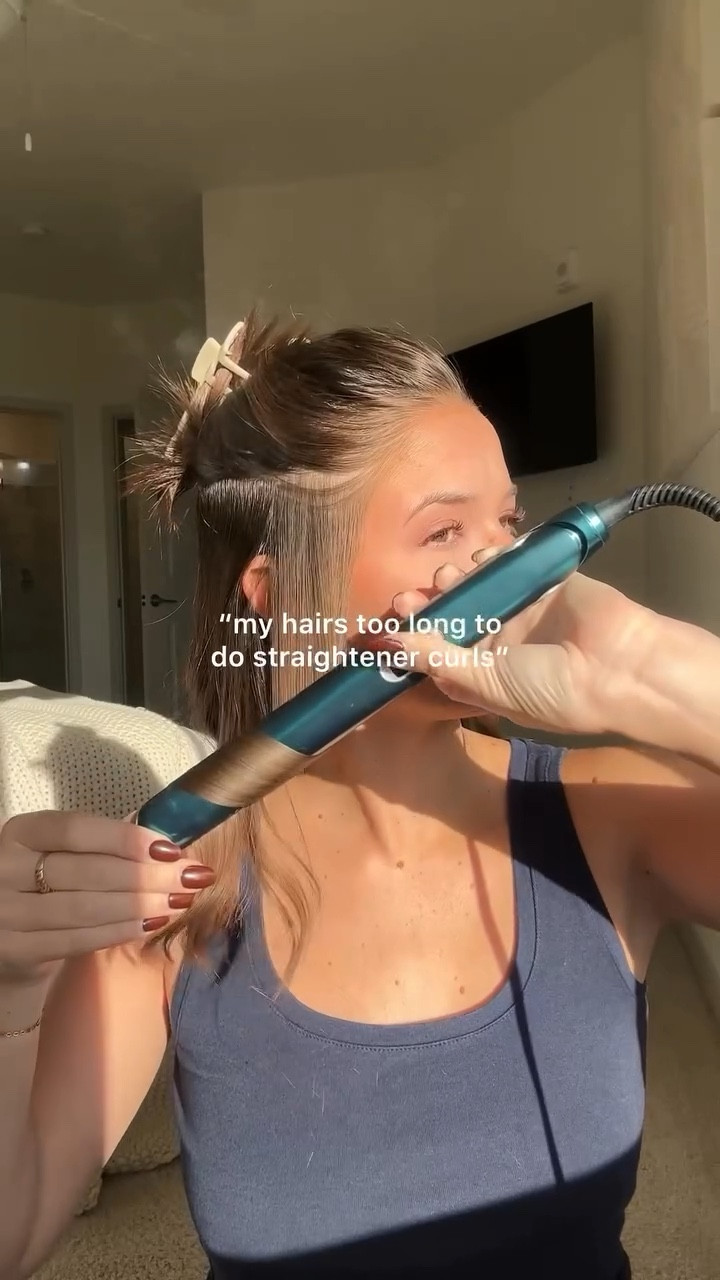 Straightener curls age well! I’ve done them on my shortest hair and my longest, and they’ve stayed the one hairstyle that always works. This style holds up no matter your length… timeless, effortless, and consistent🙏🏼

#straightenercurls #hairtutorial #howtocurlshorthair #hair #curlinghair #flatironcurls #howtocurllonghair #timelesshairstyle #hair #easyhairtutorial