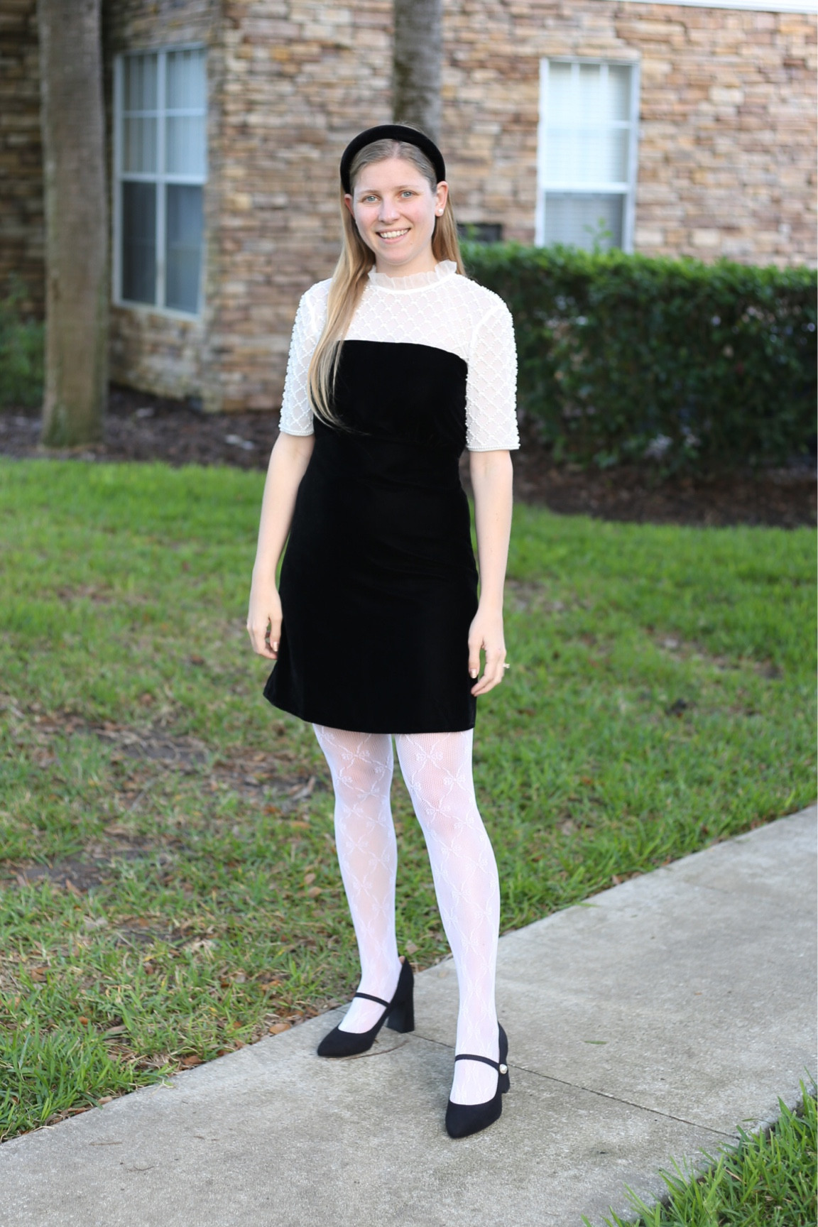 Wednesday Addams meets Parisian style in this chic classic dress. 



Velvet and Pearl dress with white stockings and black Mary Jane block heels. 