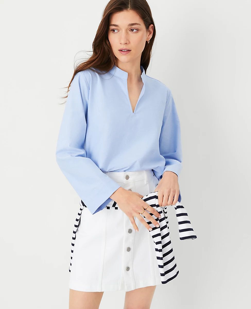 Petite AT Weekend Oxford V-Neck Popover | Ann Taylor (US)