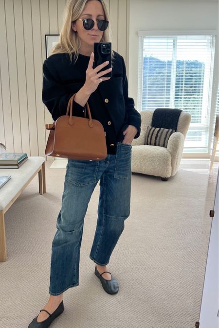 Outfit of the day. Linked my new Idaho bag as mentioned on my story 🖤