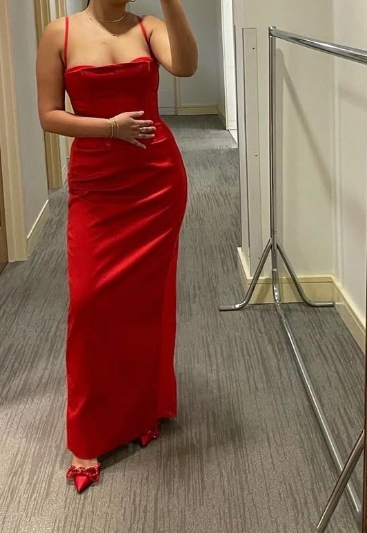  House of CB is for the girlies ✨ I was around 175 pounds size 8/10 in this photo felt insecure as hell. But when I put this baddie of a dress, I felt like myself again. It has a built in corset. Brand runs small for sure, I would’ve been size medium in other brands at this time. 

I’m still trying to figure out what to wear for Valentine’s Day date night but maybe this could be an option 😏 

Red Dress size large Charmaine Corset Dress (not available in red right now)
Shoes Mach & Mach 

#LTKootd #LTKstorytime #LTKWedding