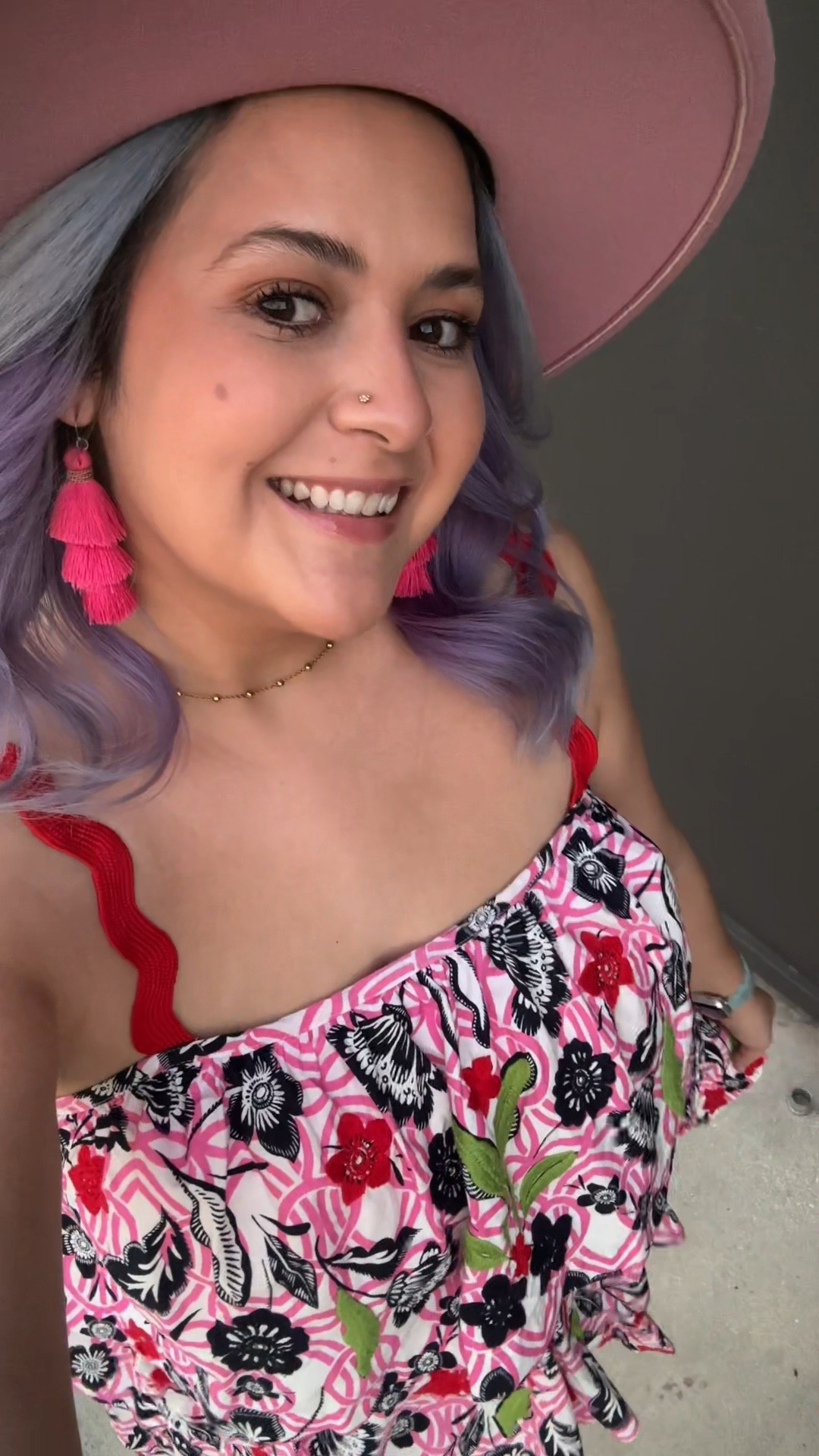 🤭💕 Don’t forget to play dress up in your own closet every now and then. You may just rediscover an old favorite.

And if ya must, go shop my LTK 😉✨

#fitchecks #ootds #stylinginspo #sanantoniogirl #shopmyltk 

#LTKFindsUnder100 #LTKStyleTip #LTKMidsize