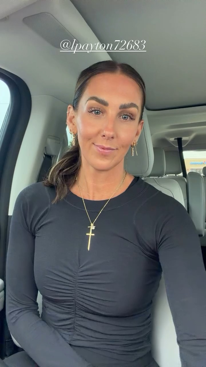 New nails & yesterdays outfit!

#LTKootd #LTKstorytime #LTKActive