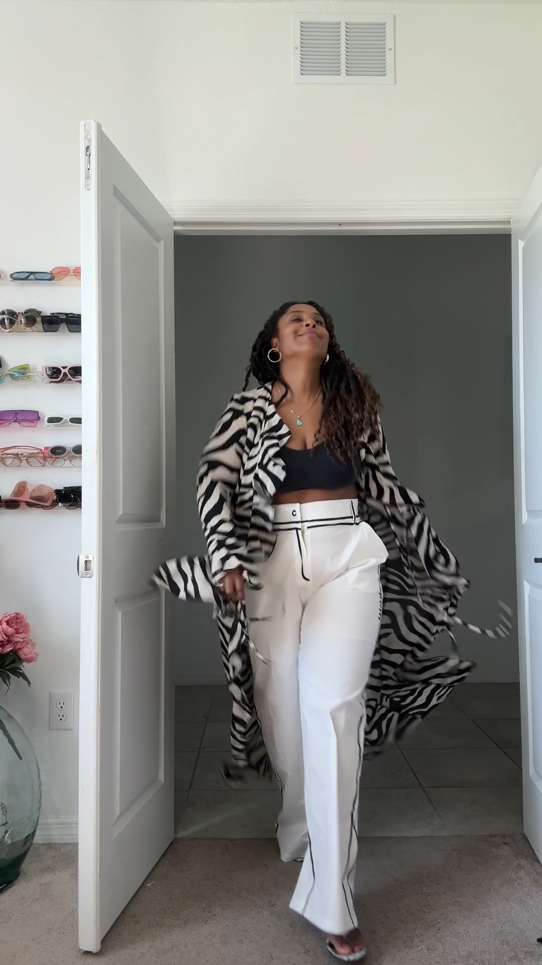 New items for my size 14 straight shape self. Wearing XL or 14 in everything. The zebra print duster can be found on my Instagram stories or the highlight for links.

#LTKgrwm #LTKMidsize #LTKOver40