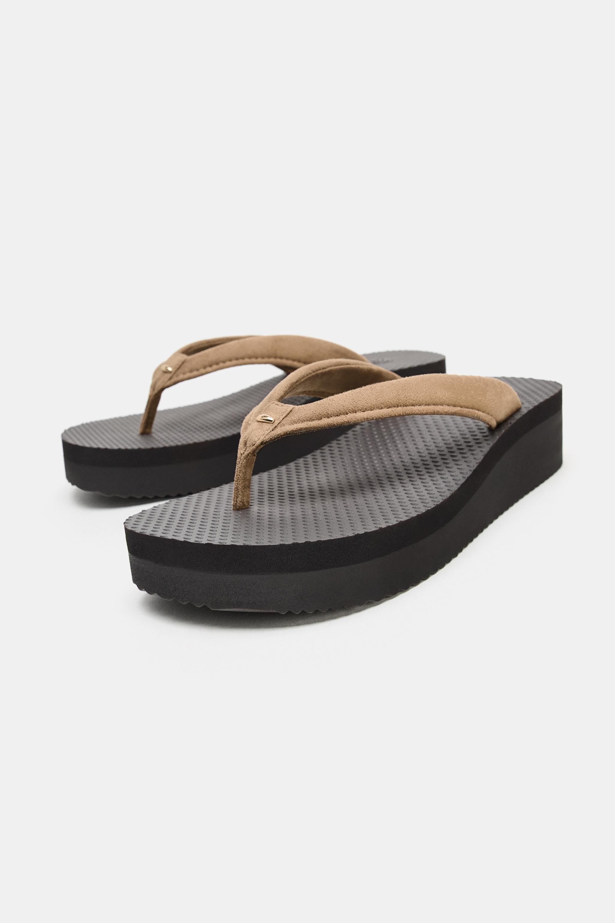 BeschreibungMaterialzusammensetzungMa\u00dfeGr\u00f6\u00dfe des Models: 176 cmSandalette mit Plat... | Zara US