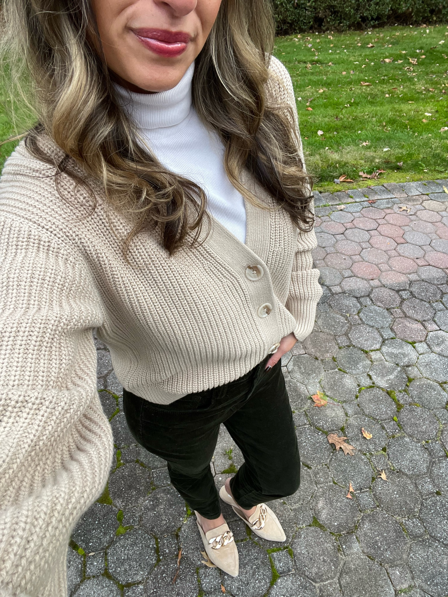 Fall casual outfit, fall cozy look  

#LTKfindsunder100 #LTKSeasonal #LTKfindsunder50
