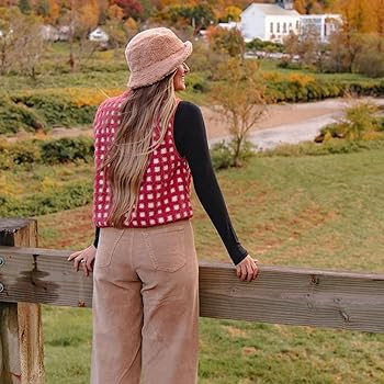 Fleece Vest Women Sleeveless High Neck Fuzzy Sherpa Vest Full Zip Oversized Outwear Gilet Trendy ... | Amazon (US)