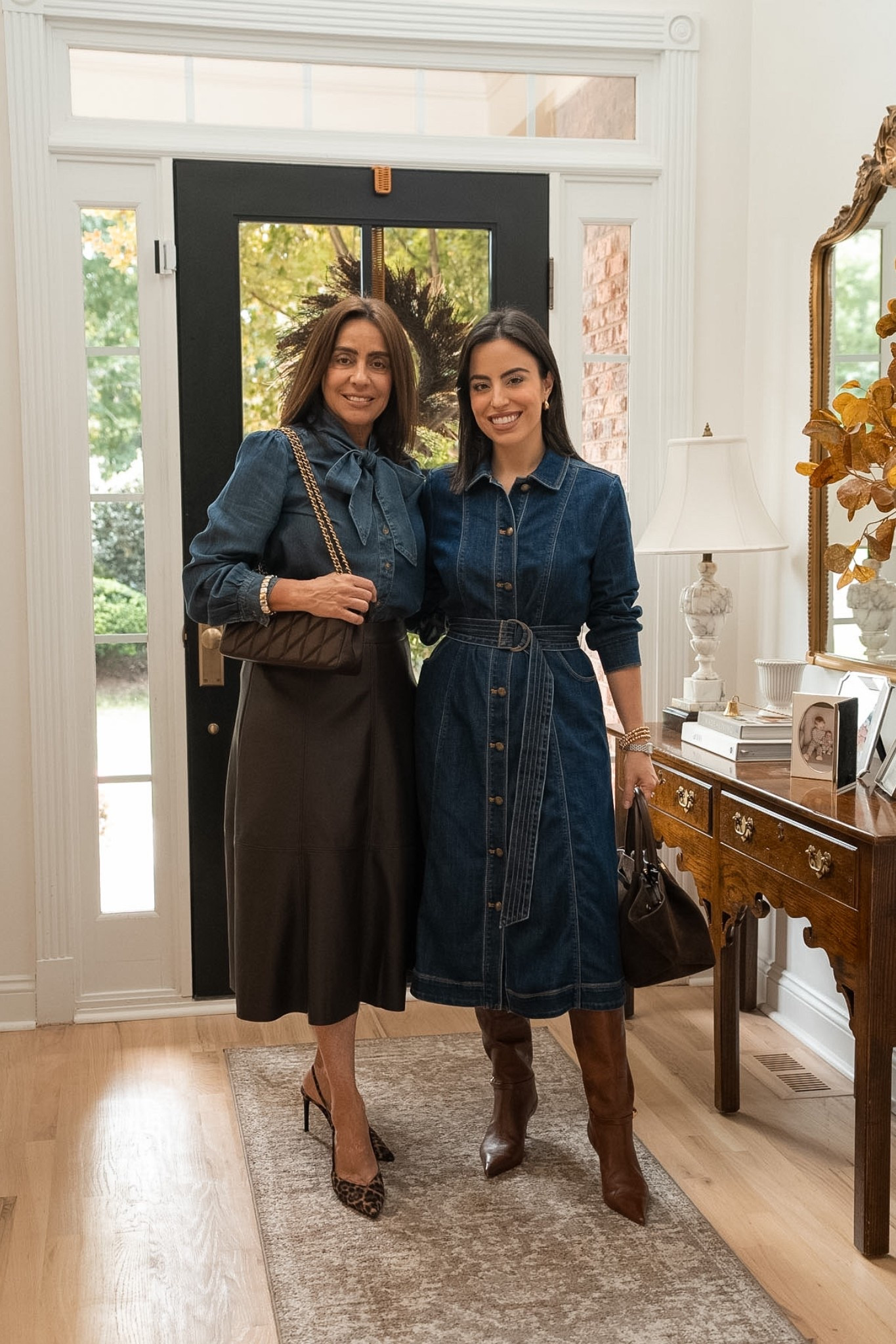 Fall outfit ideas! Obsessed with this denim dress