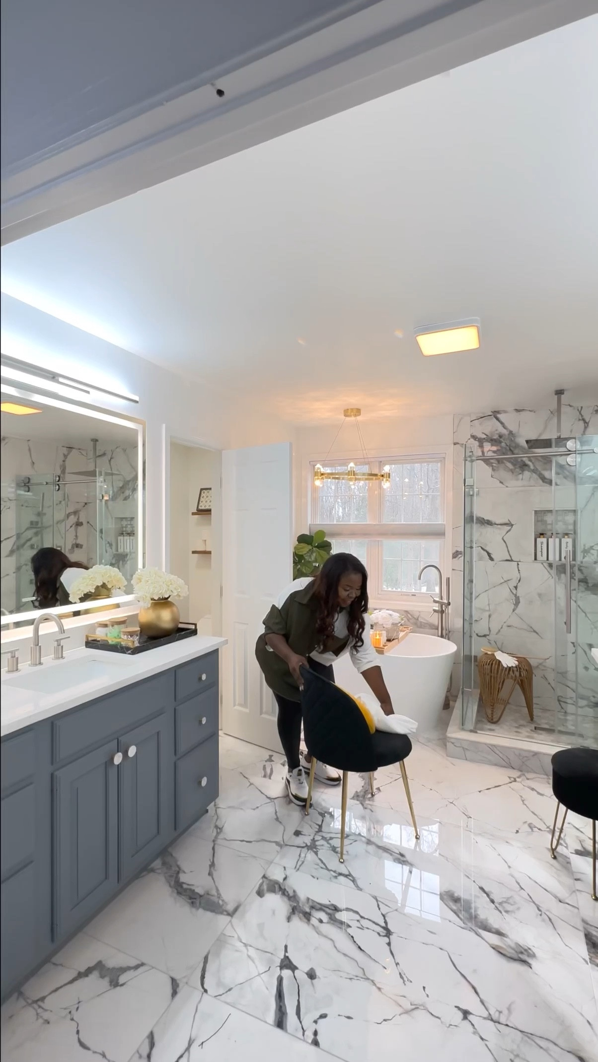 My sister’s primary bathroom transformation ⬇️ #homedecor #bathroom #amazonhome #ltkfind #competition

#LTKSeasonal #LTKFind #LTKGiftGuide