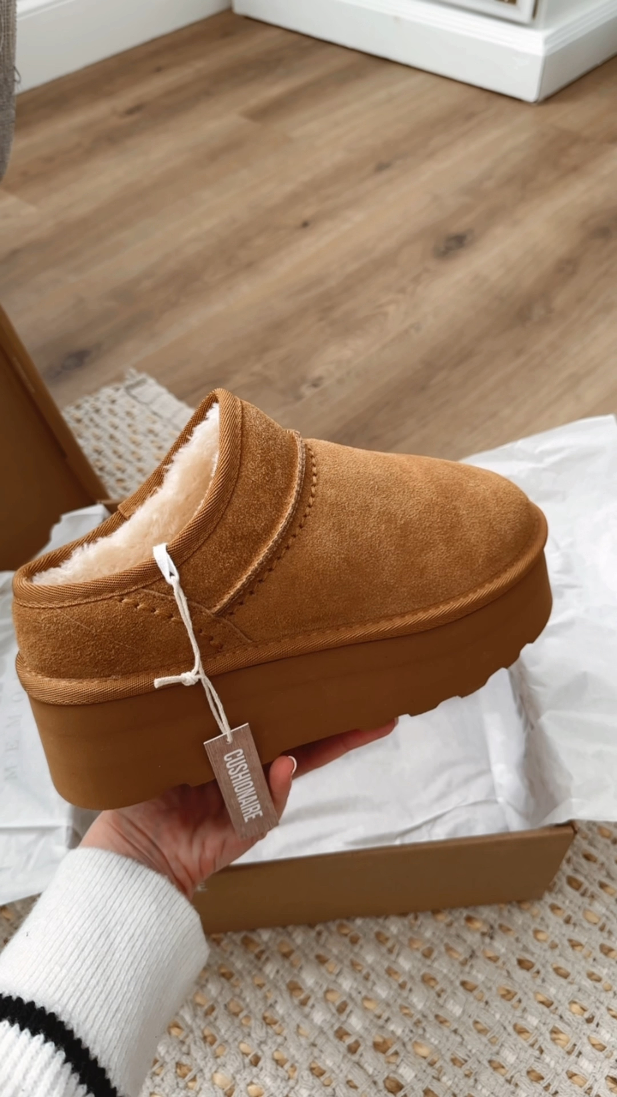 These boots are BETTER than Uggs and my jacket looks just like the free people Pippa jacket but it’s from Amazon!! Everything fits true to size but I got a large in the jacket for an oversized fit. 

#LTKHoliday #LTKCyberWeek #LTKVideo