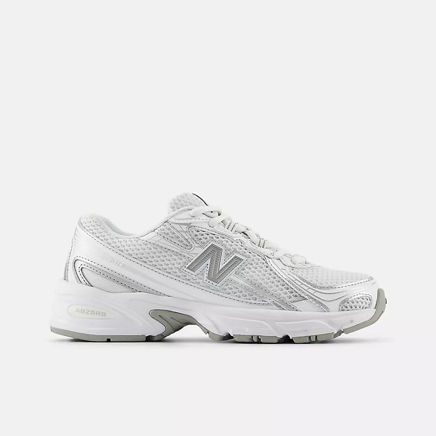 740 Lace | New Balance Athletics, Inc.