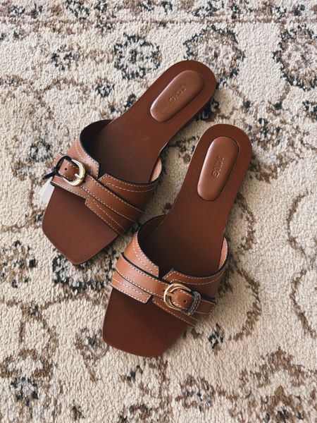 Leather slide sandals under $70

#LTKShoeCrush #LTKFindsUnder100
