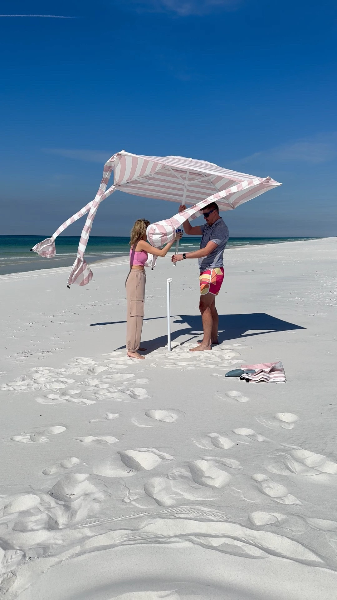 The best beach cabana! #LTKtravel #LTKfindsunder100

#LTKVideo