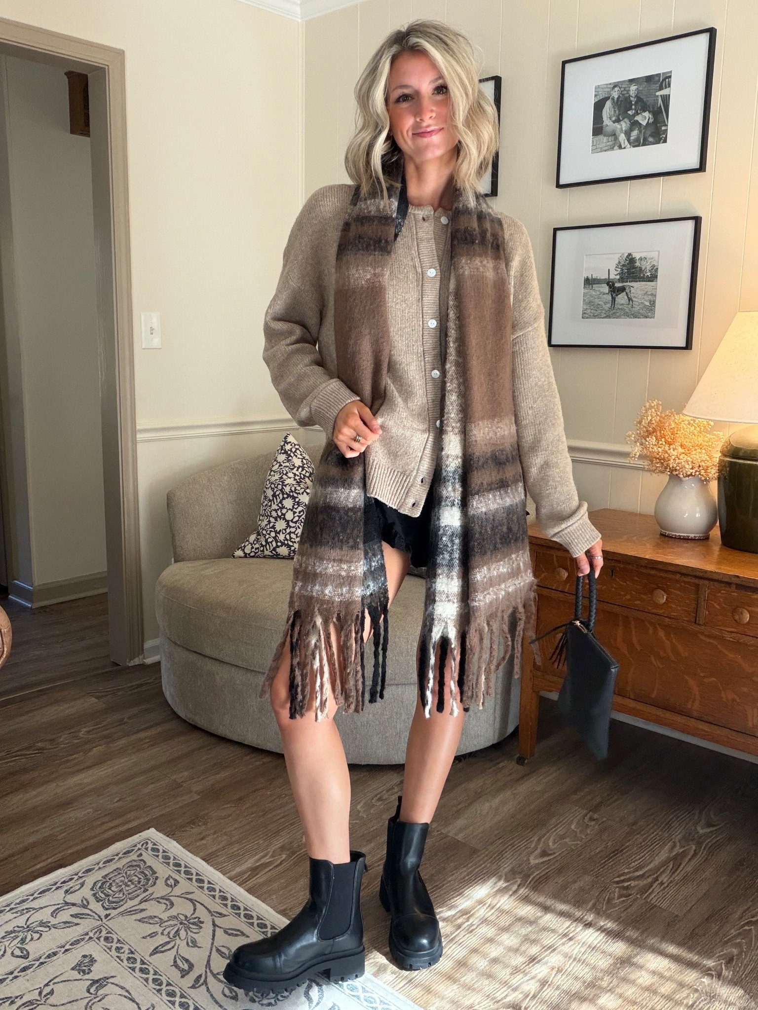 Thanksgiving outfit Inspo 🤎🍁🧸
I am obsessed with every single piece in this outfit!!
I honestly can’t believe this scarf is only $15

5’8 wearing a large in the cardigan and medium the shorts set!

#LTKFindsUnder50 #LTKStyleTip #LTKootd